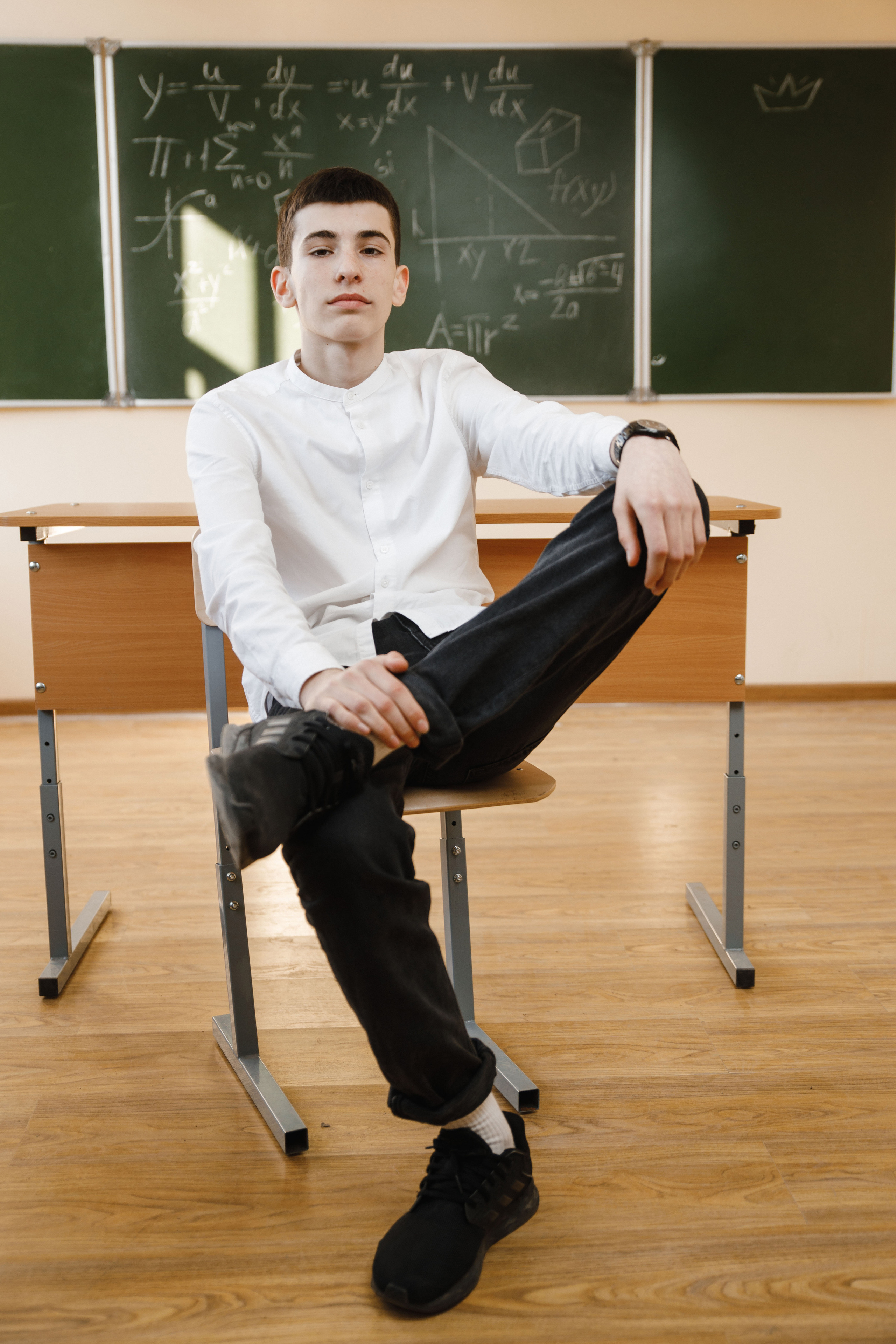 Выпускные школьные альбомы. Фотограф Андрей Баксов