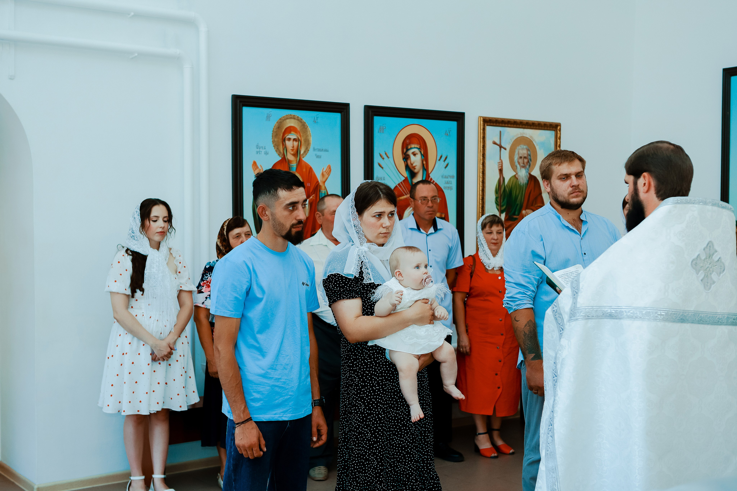 Таинство Крещения Отца и Дочери. Свадебный фотограф Евгения Фролова г. Каменск-Шахтинский, Донецк, Ростов