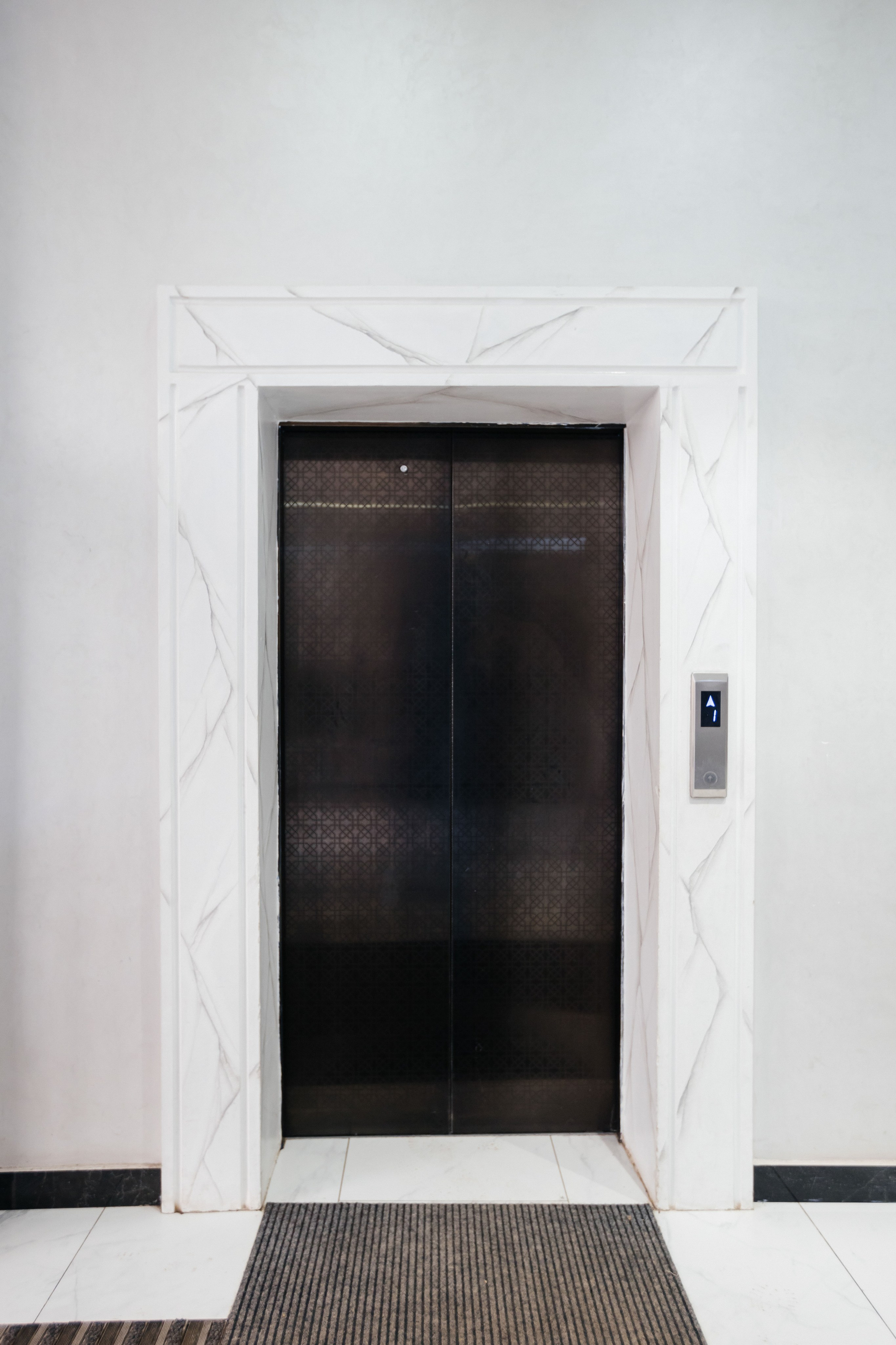 Проект 4. Lift Master. Дата: март 2023. Профессиональный фотограф в городе Астана/Алматы Даурен Сембаев