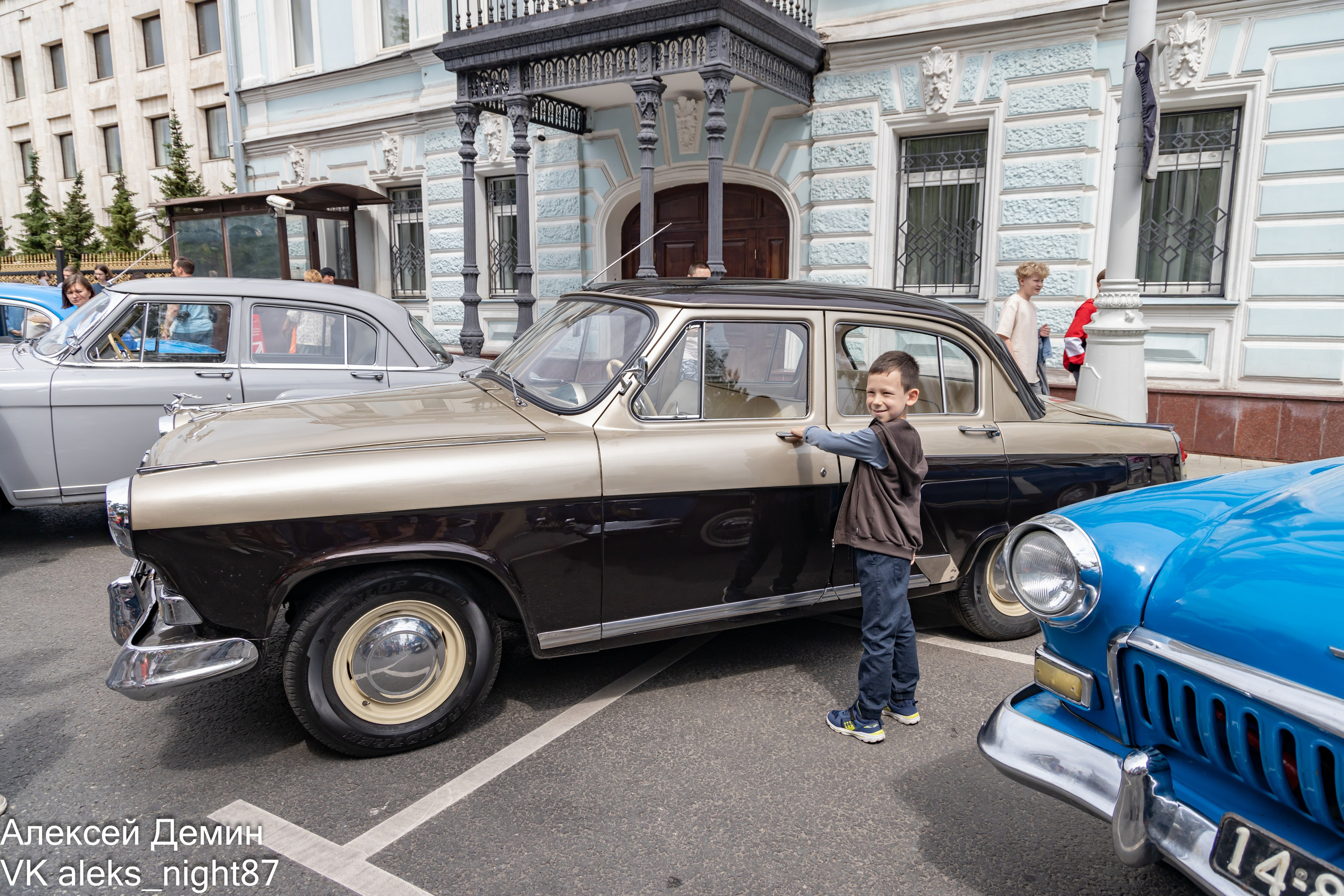Ретро парад трамваем Москва 2023. Репортажный, семейный и студийный фотограф в Москве Демин Алексей