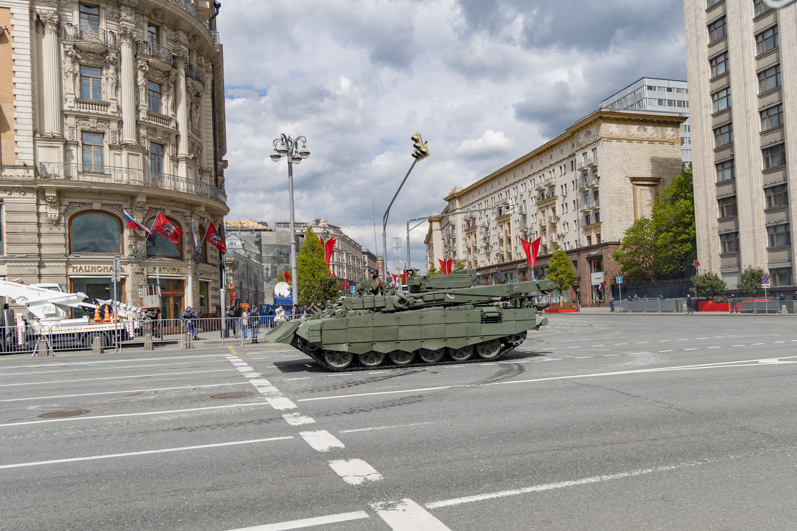 Репетиция парада победы 7 мая 2025 боевая техника. Репортажный, семейный и студийный фотограф в Москве Демин Алексей