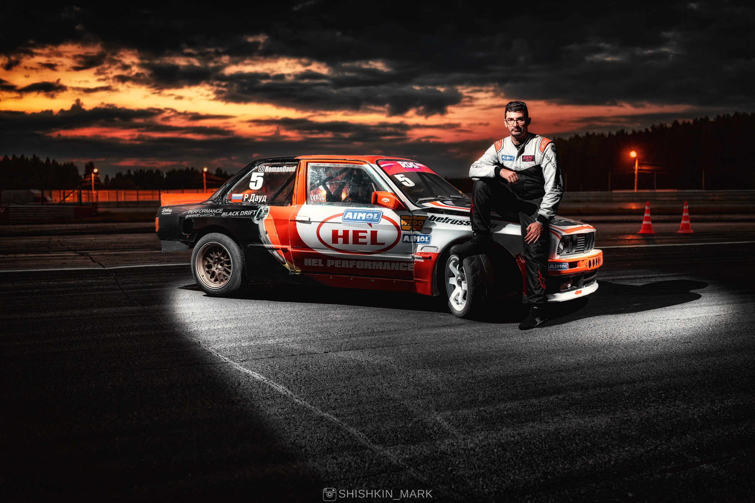 Ночная съемка BMW E30 Романа Дауда. Марк Шишкин — репортажный фотограф в Воронеже и России