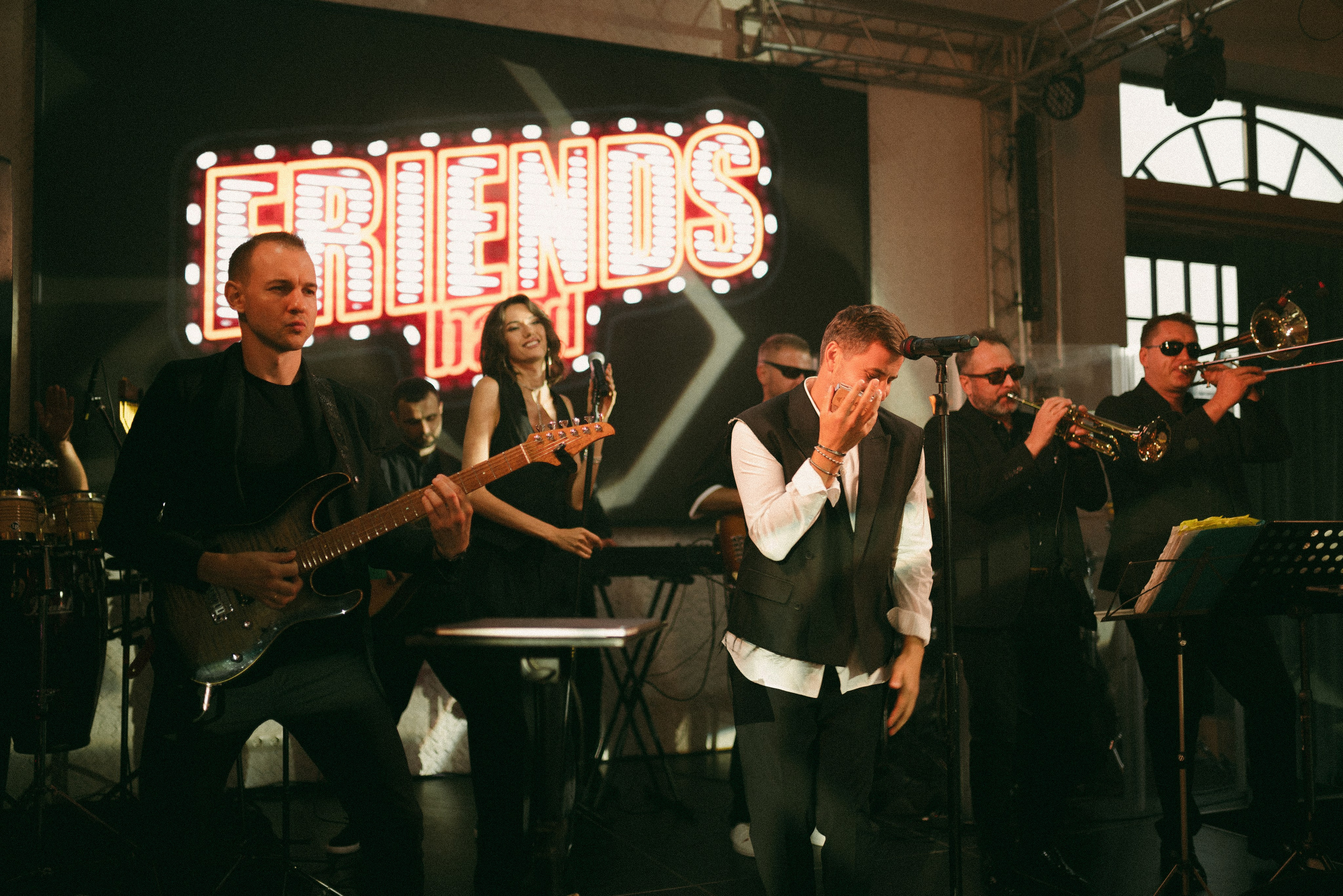 Кавер группа «Friends» soundcheck| ресторан «ШатоПино». Фотограф Санкт-Петербург, Новороссийск