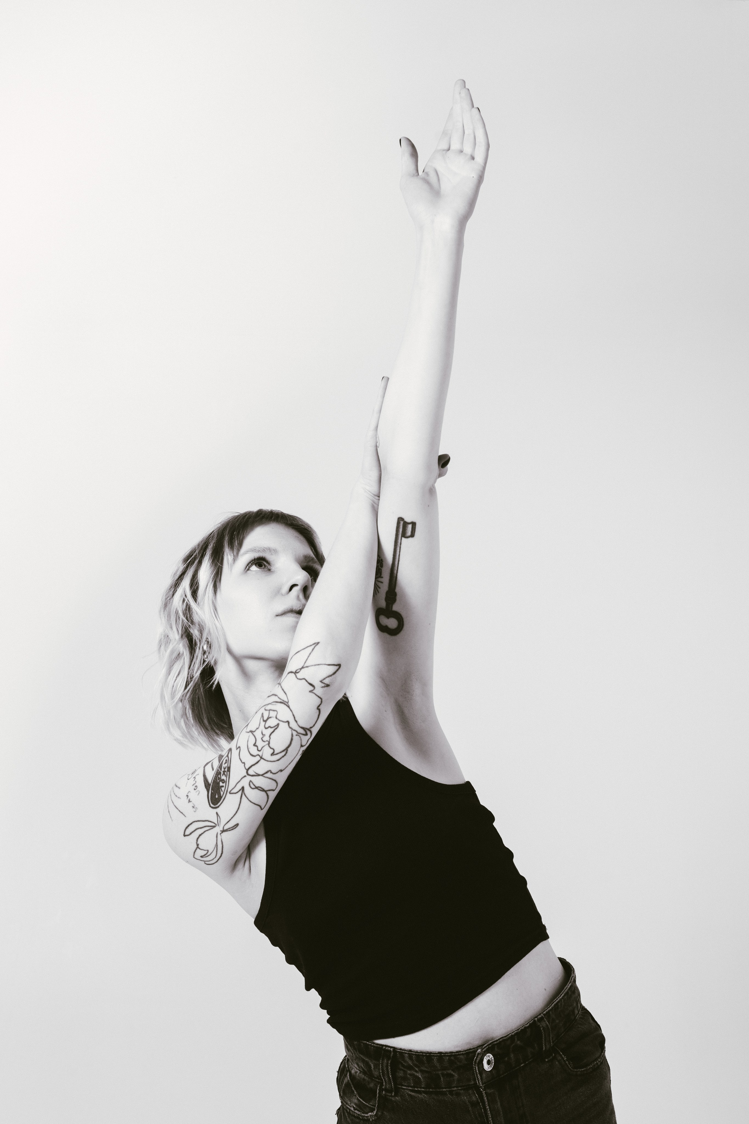 Ника. Студия