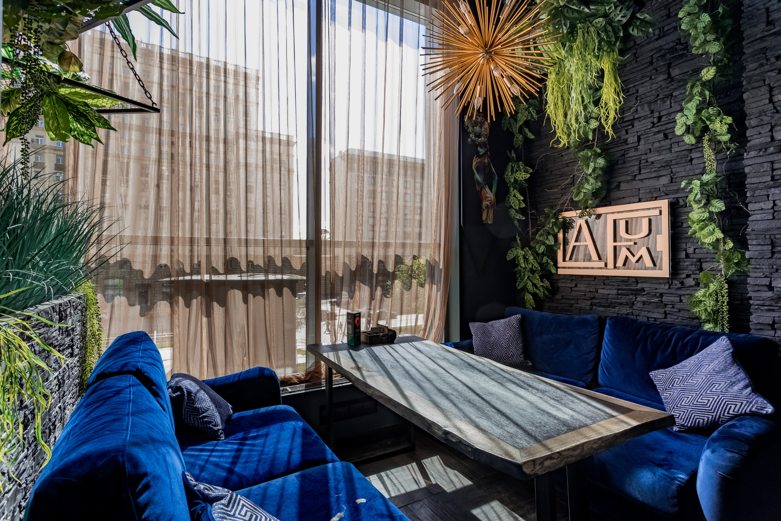 Съемка интерьера для лаундж-кафе La Fume на метро Красносельская. Интерьеры, Контент, Портреты | Фотограф в Москве Дани Терно