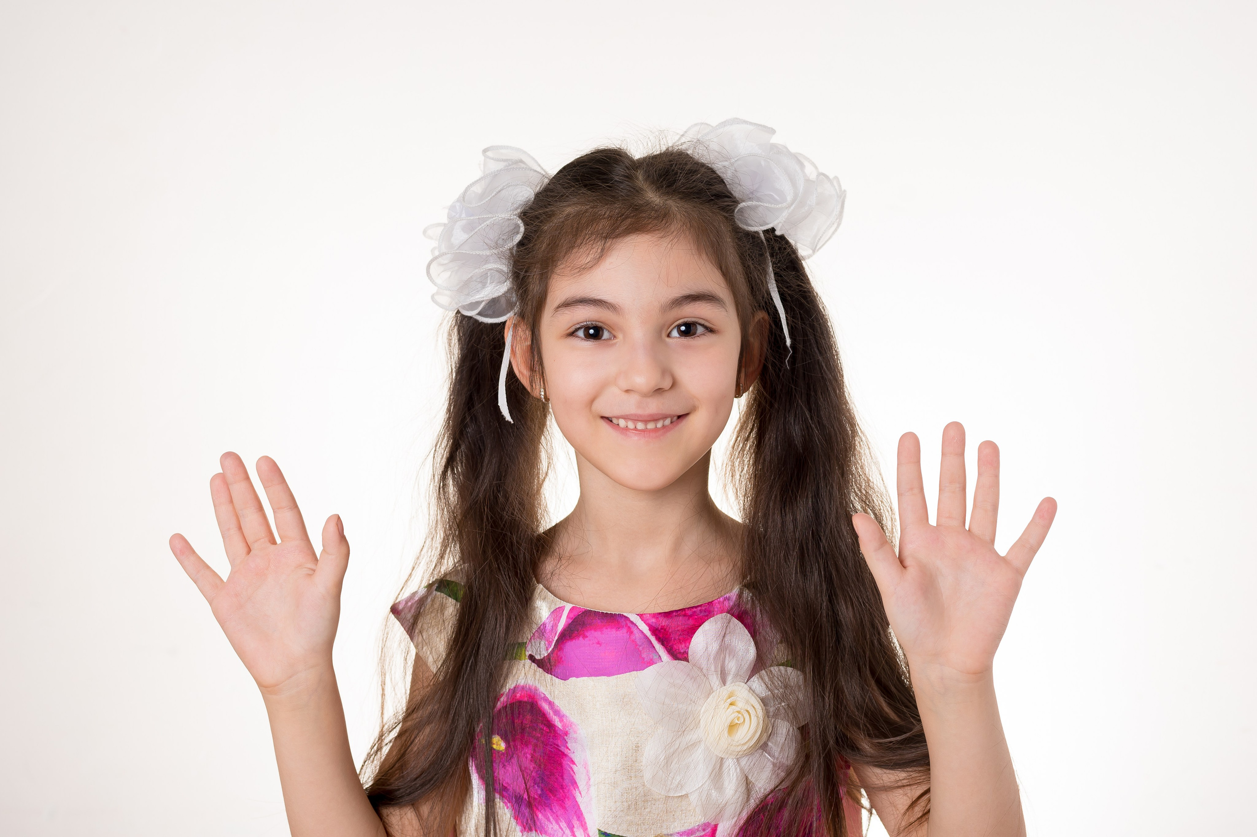 Портреты на одготонном фоне. Детский фотограф в Екатеринбурге и Берёзовском Евгений Кондаков