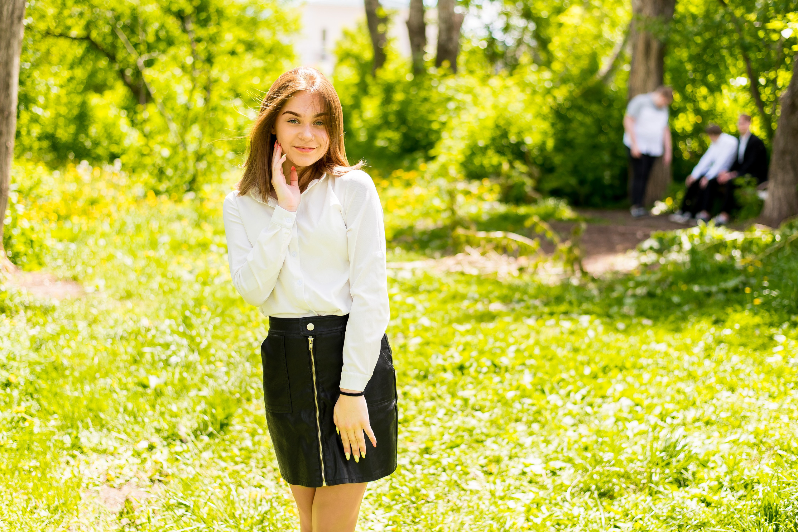 В школьном дворе, парке. Детский фотограф в Екатеринбурге и Берёзовском Евгений Кондаков