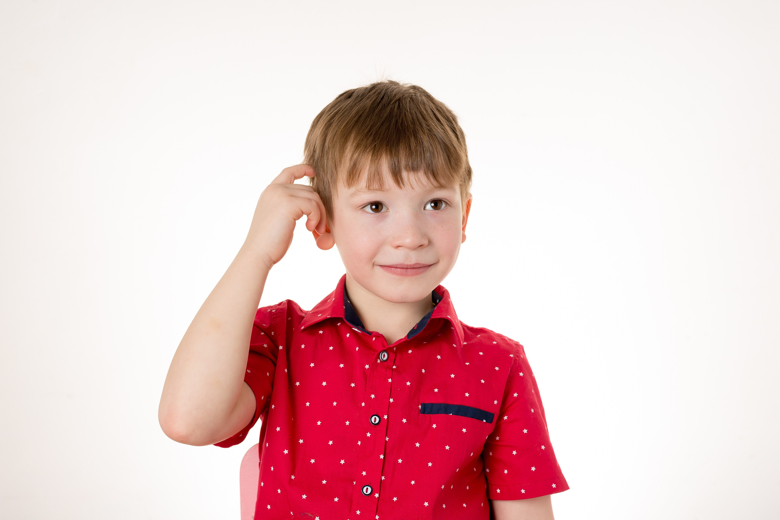 Портреты на одготонном фоне. Детский фотограф в Екатеринбурге и Берёзовском Евгений Кондаков