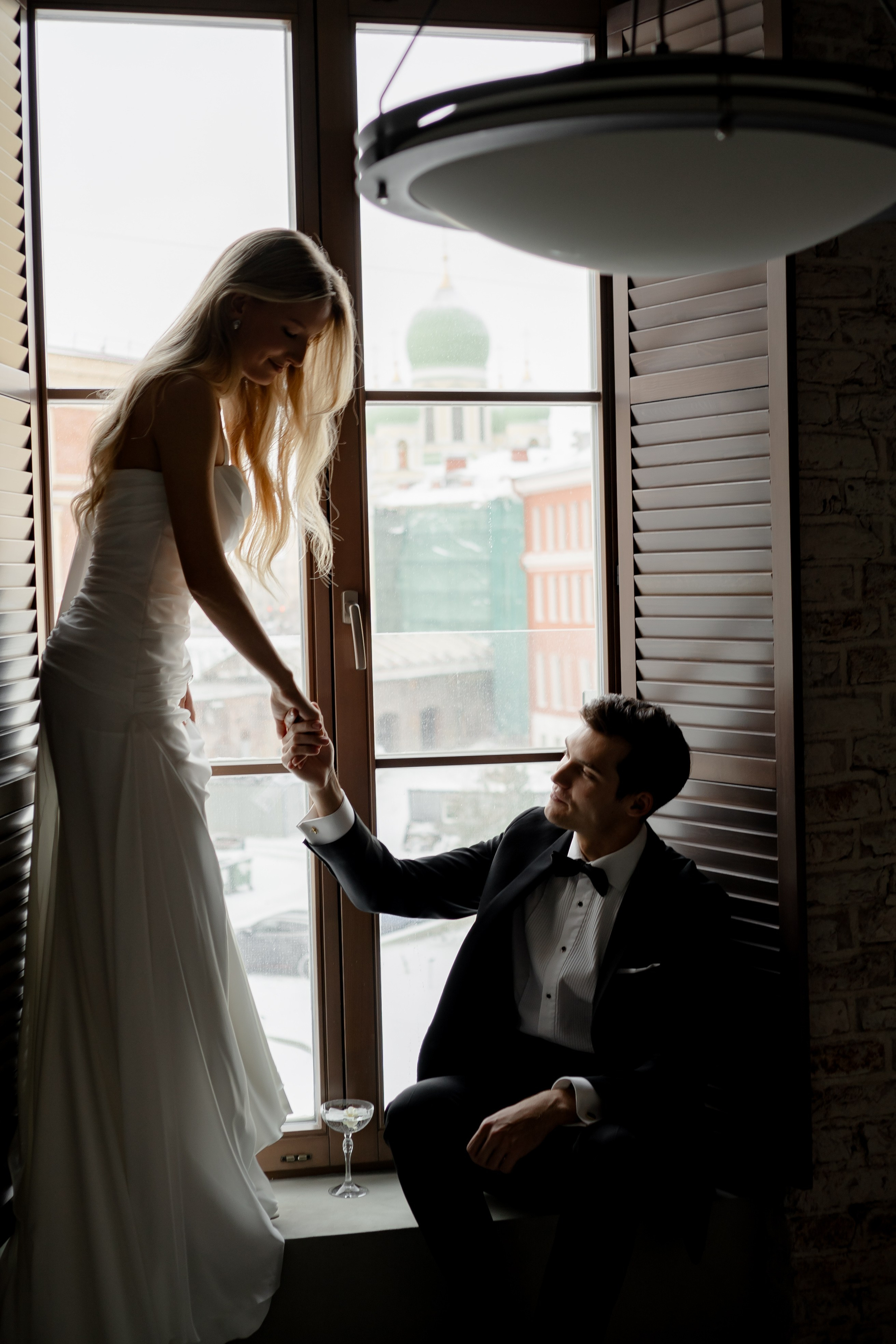 ЭЛЕГАНТНАЯ СВАДБЕНАЯ СЬЕМКА ЖЕНИХА И НЕВЕСТЫ В ДОРОГОМ ОТЕЛЕ САНКТ-ПЕТЕРБУРГА. Профессиональный фотограф, Санкт-Петербург — Виктория Богомолова