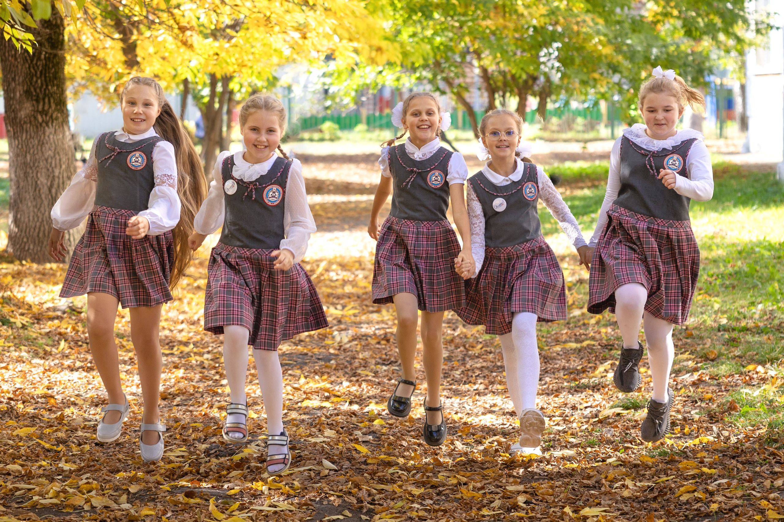 Школа это не только учеба. Это еще и дружба на всю жизнь!. Лапшина Юлия — школьный фотограф в Нижнем Новгороде. Выпускные альбомы