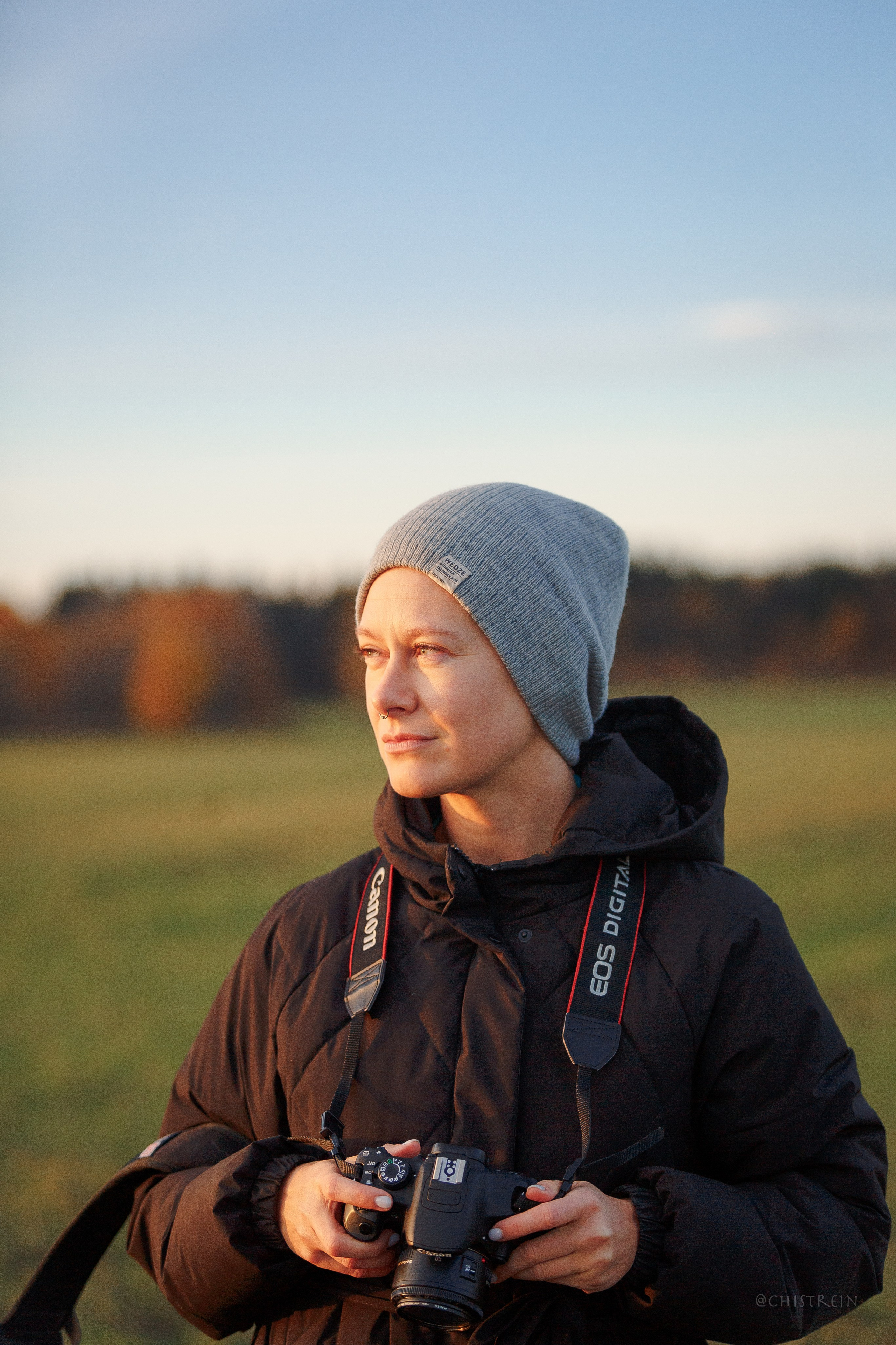 Октябрьский закат в полях. Алина и Лео. Фотограф-анималист Наталия Чистюхина в г. Сосновый Бор и ЛО