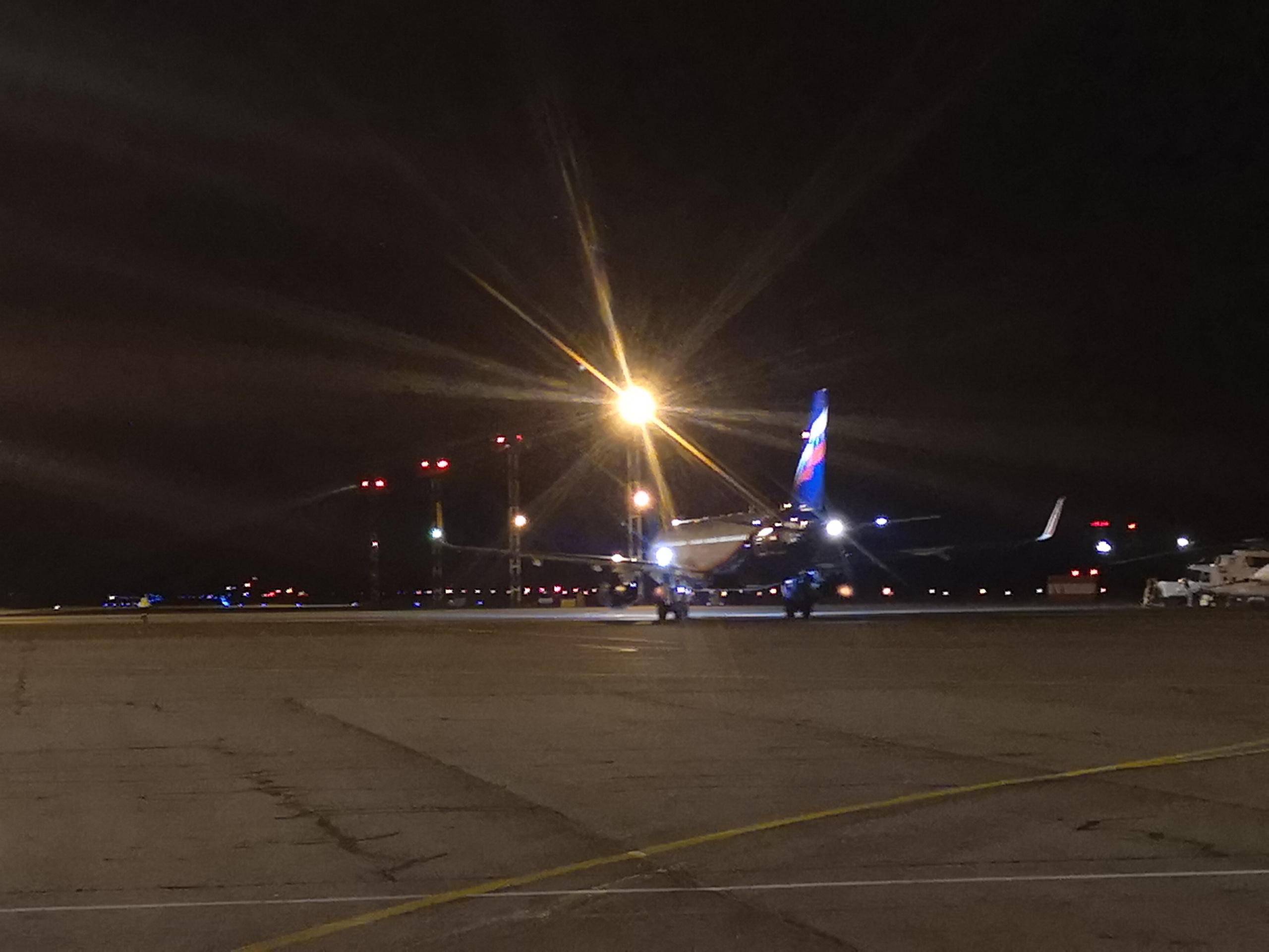 Каспийское море (наука на Ла-8) (2021 г.). Фотоальбом показывающий увлекательный мир авиации и мир медведей Андрея Иванова