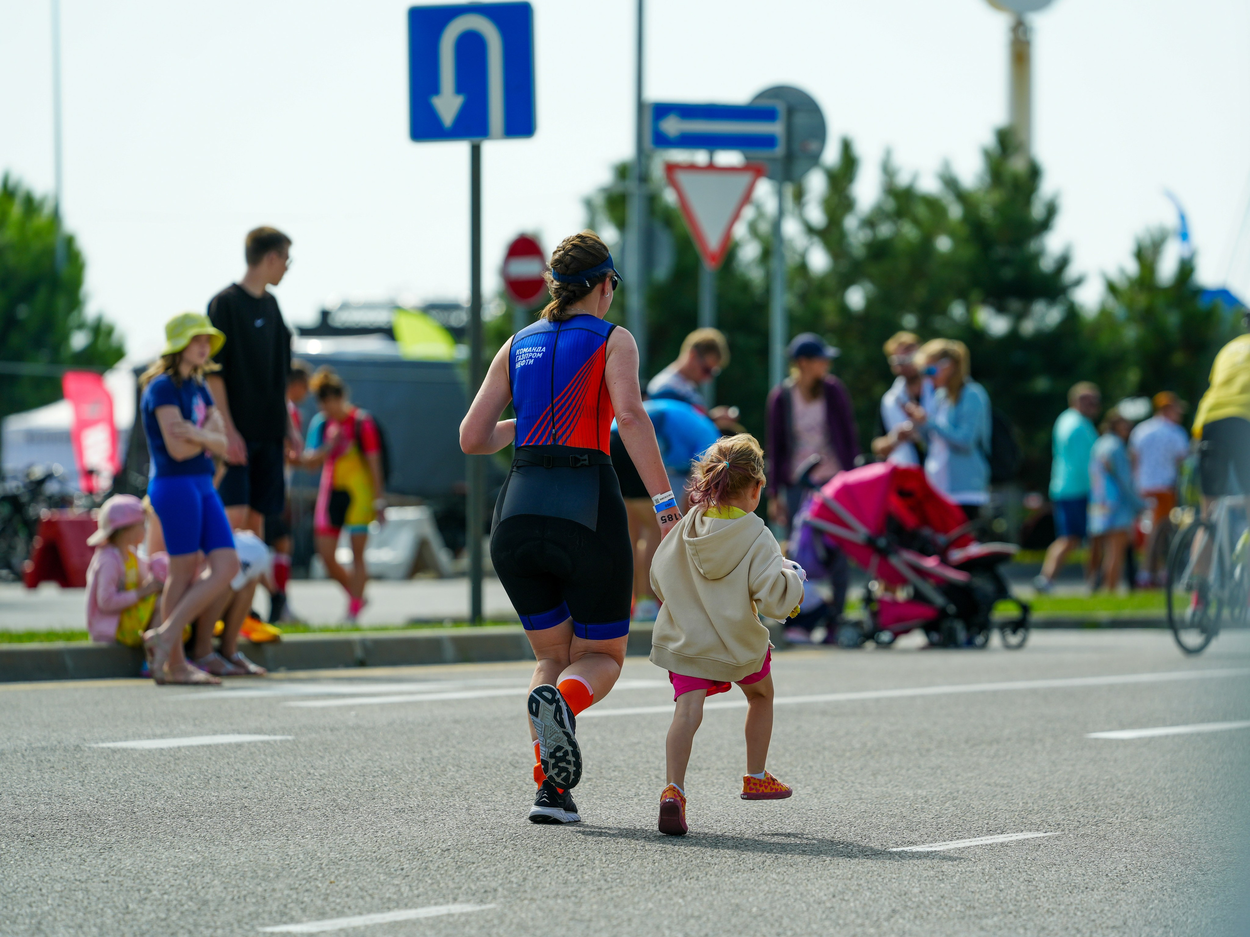 Фотоотчет партнерской интеграции для компании TELE2 на фестивале Ironstar. Репортажный фотограф в Красной Поляне и Сочи Павлюченко Екатерина