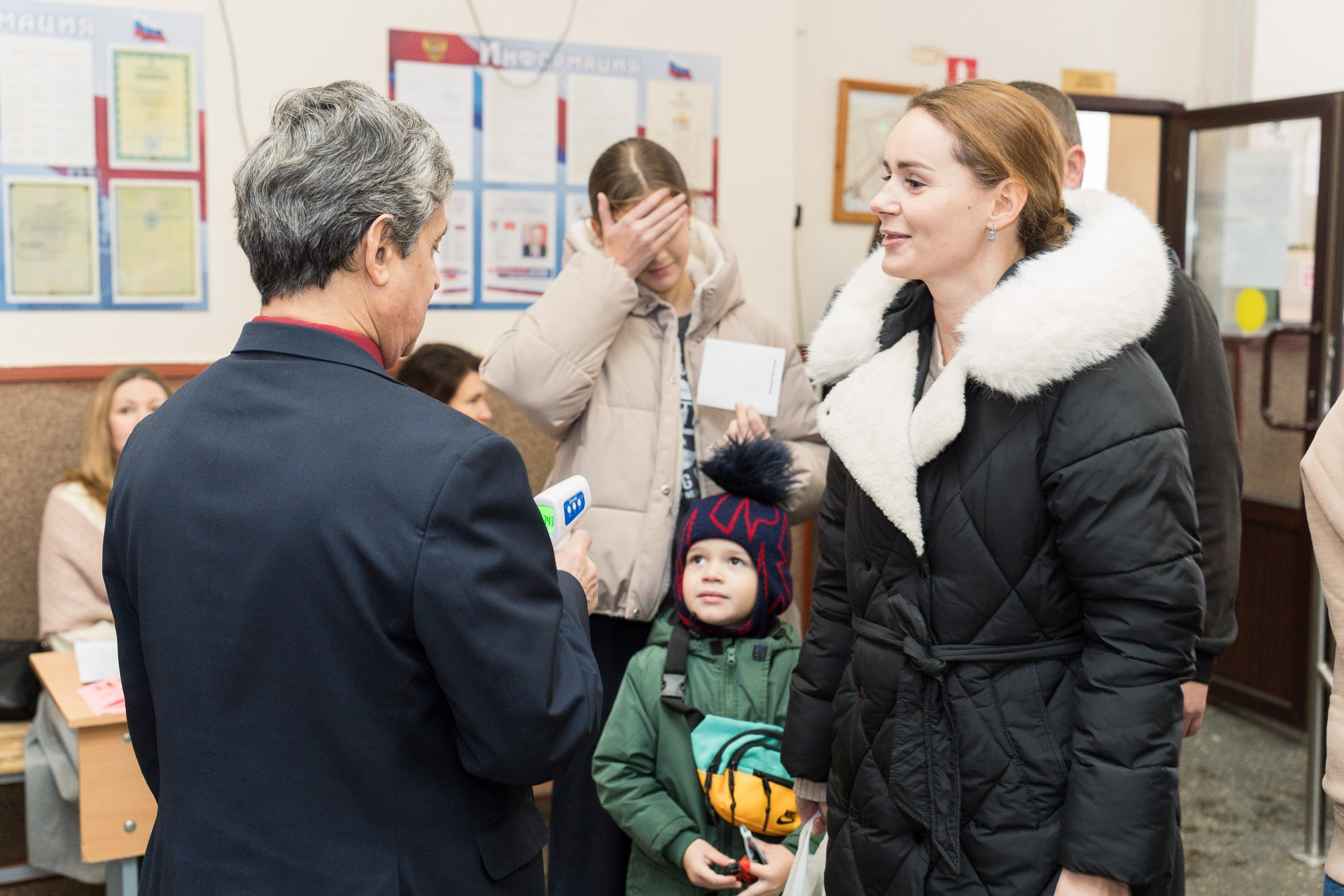 Пятёрка для ребёнка. Репортажная съёмка в Санкт-Петербурге, Константин Петров