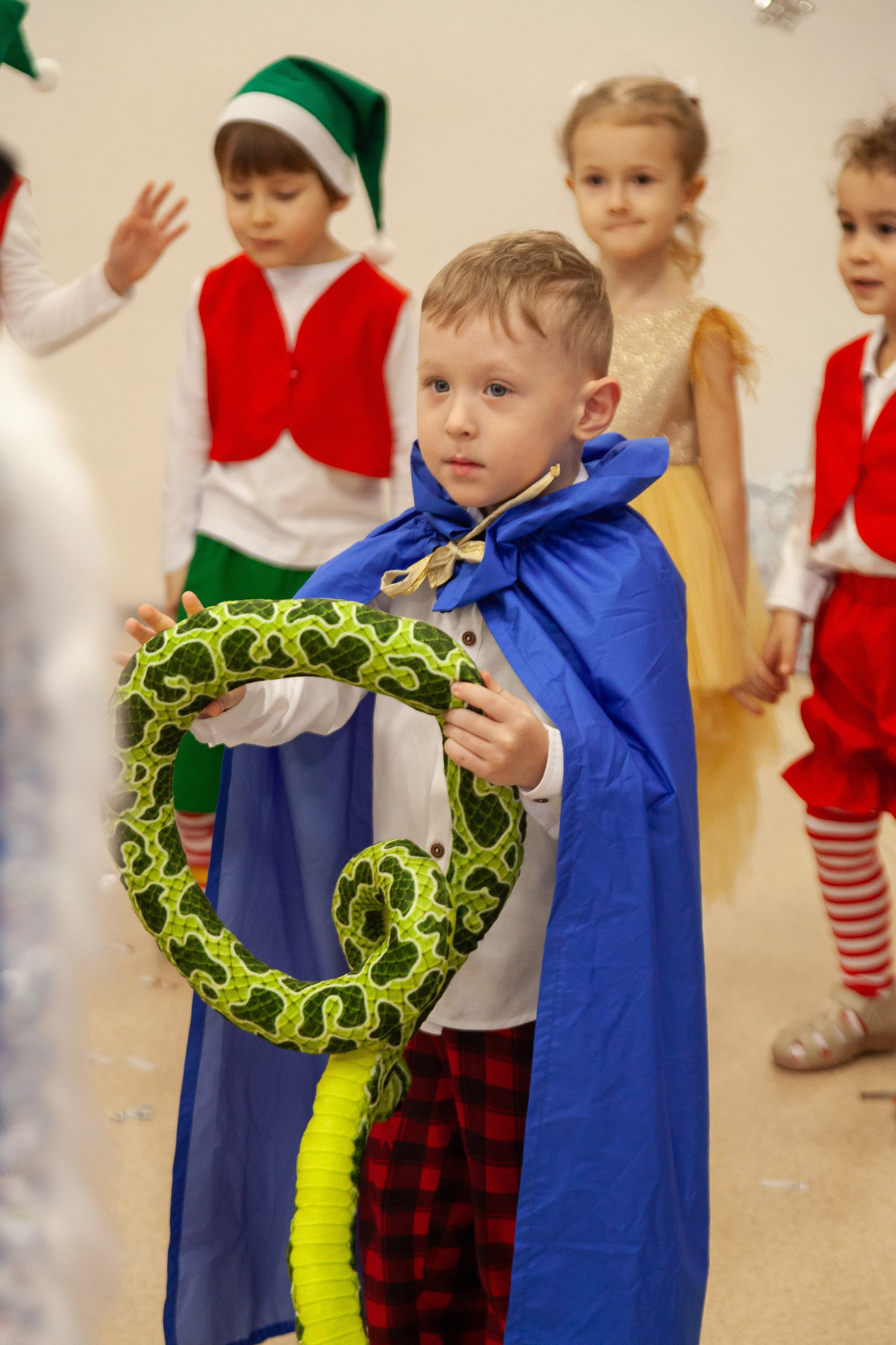 Новогодний утренник. 17.12.24. Профессиональное фото в Казани: от идеи до результата. Фотограф Яна Мур