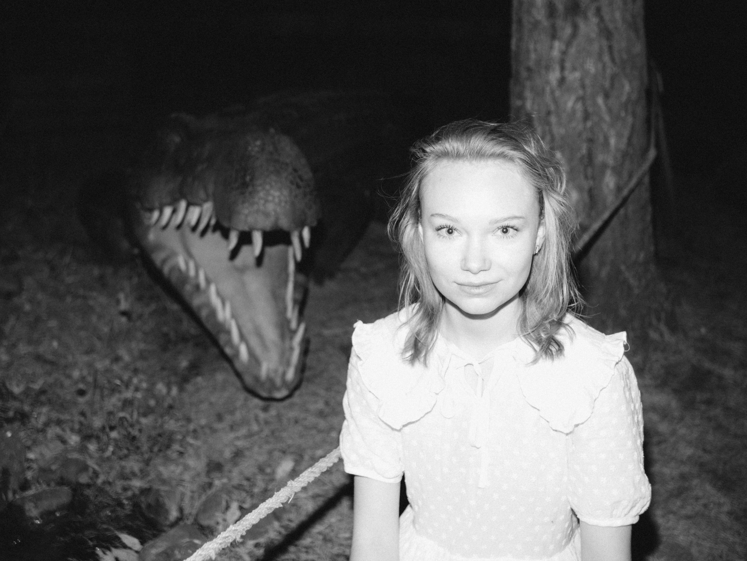Девочка и динозавр. Фотограф в Челябинске Вера Юрина