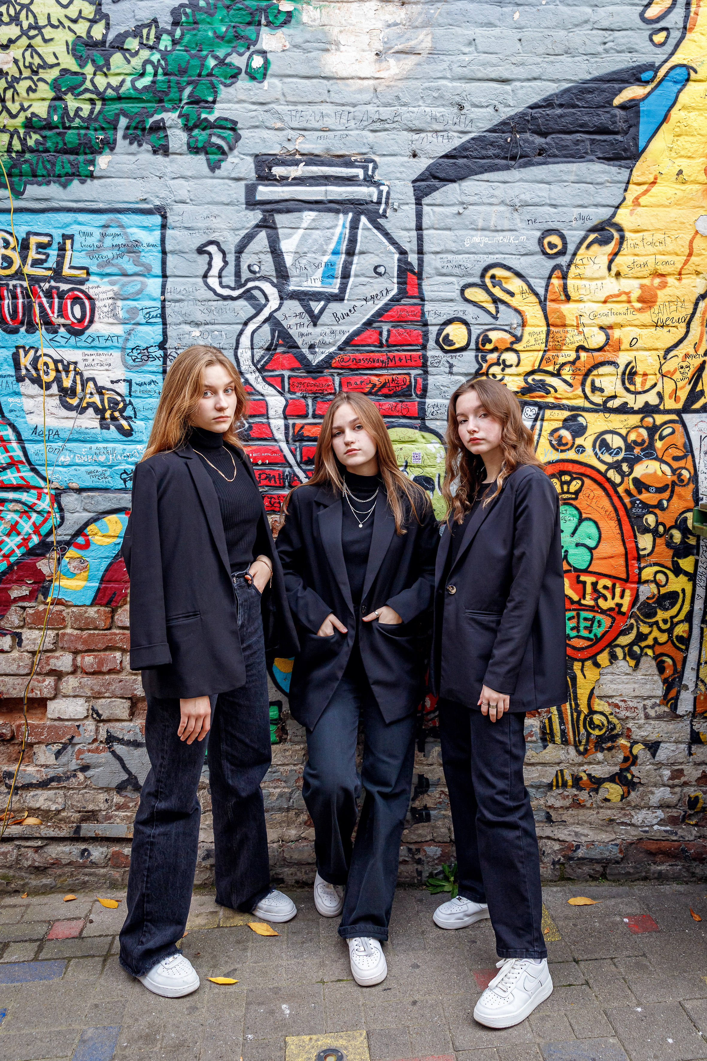 Прогулка по Красной с лёгким намёком на стиль 90-х. Марина Ушакова. Фотограф. Выпускные альбомы. г. Краснодар