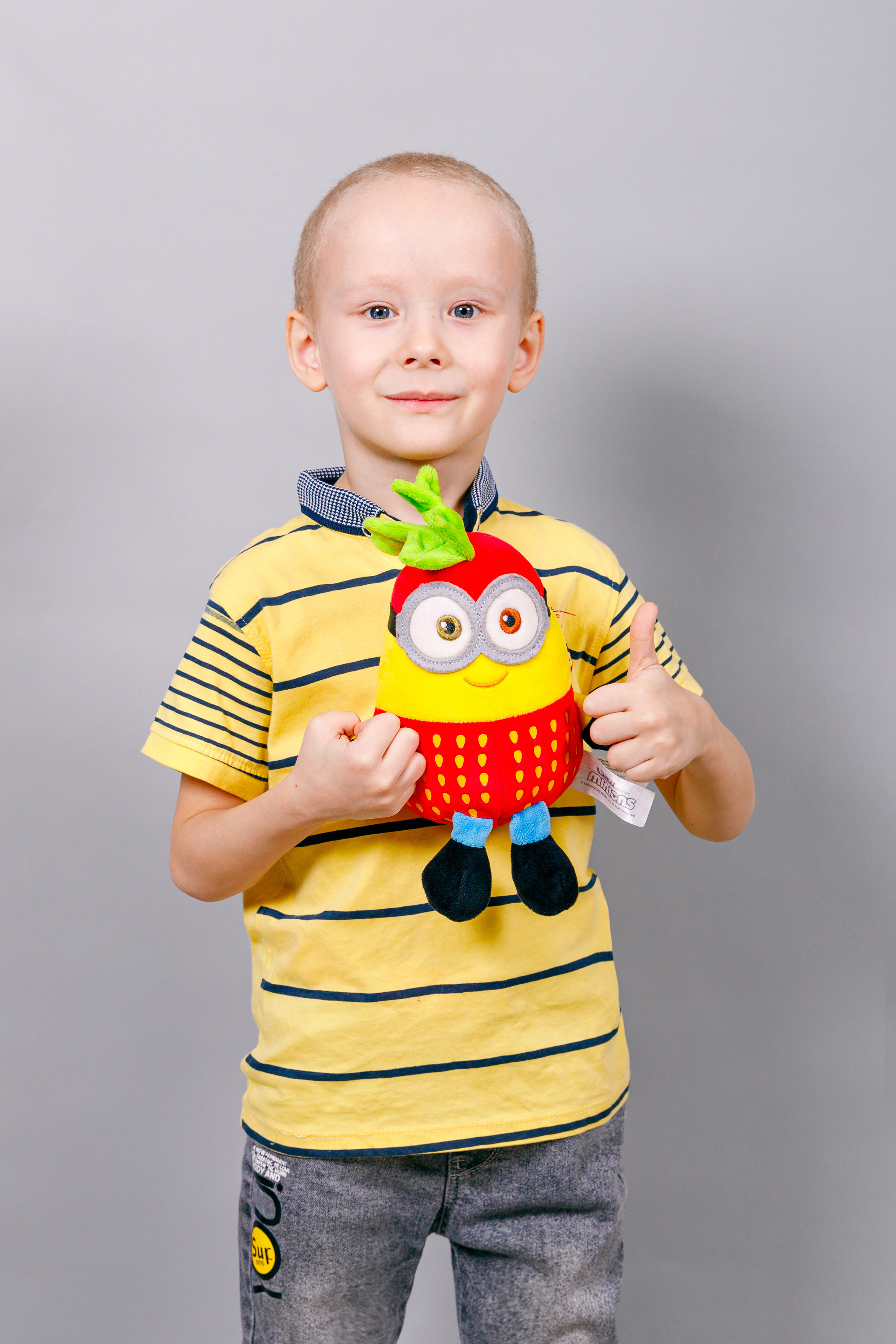 ПОРТРЕТЫ В ПОМЕЩЕНИИ. Марина Ушакова. Фотограф. Выпускные альбомы. г. Краснодар