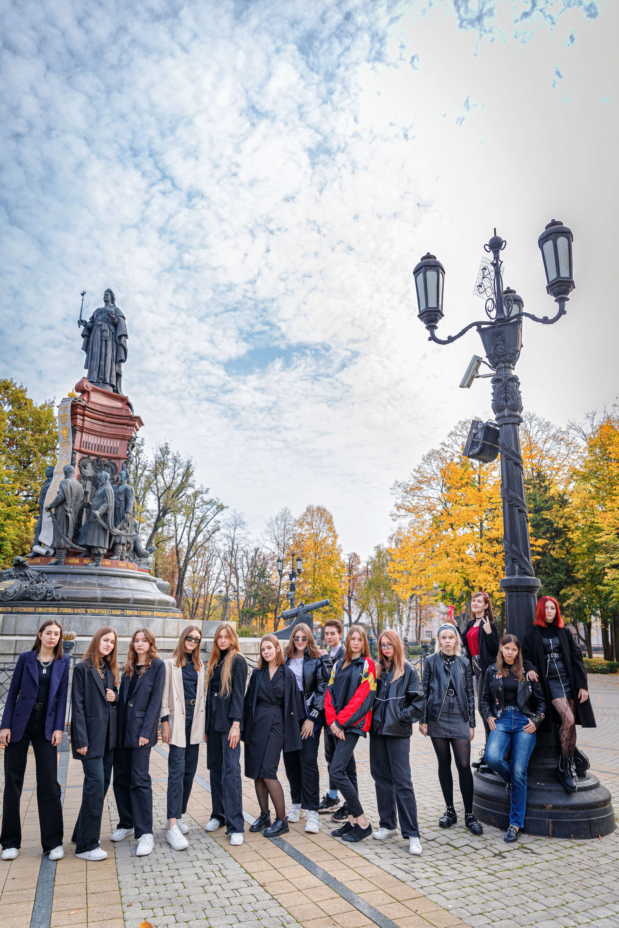 Прогулка по Красной с лёгким намёком на стиль 90-х. Марина Ушакова. Фотограф. Выпускные альбомы. г. Краснодар