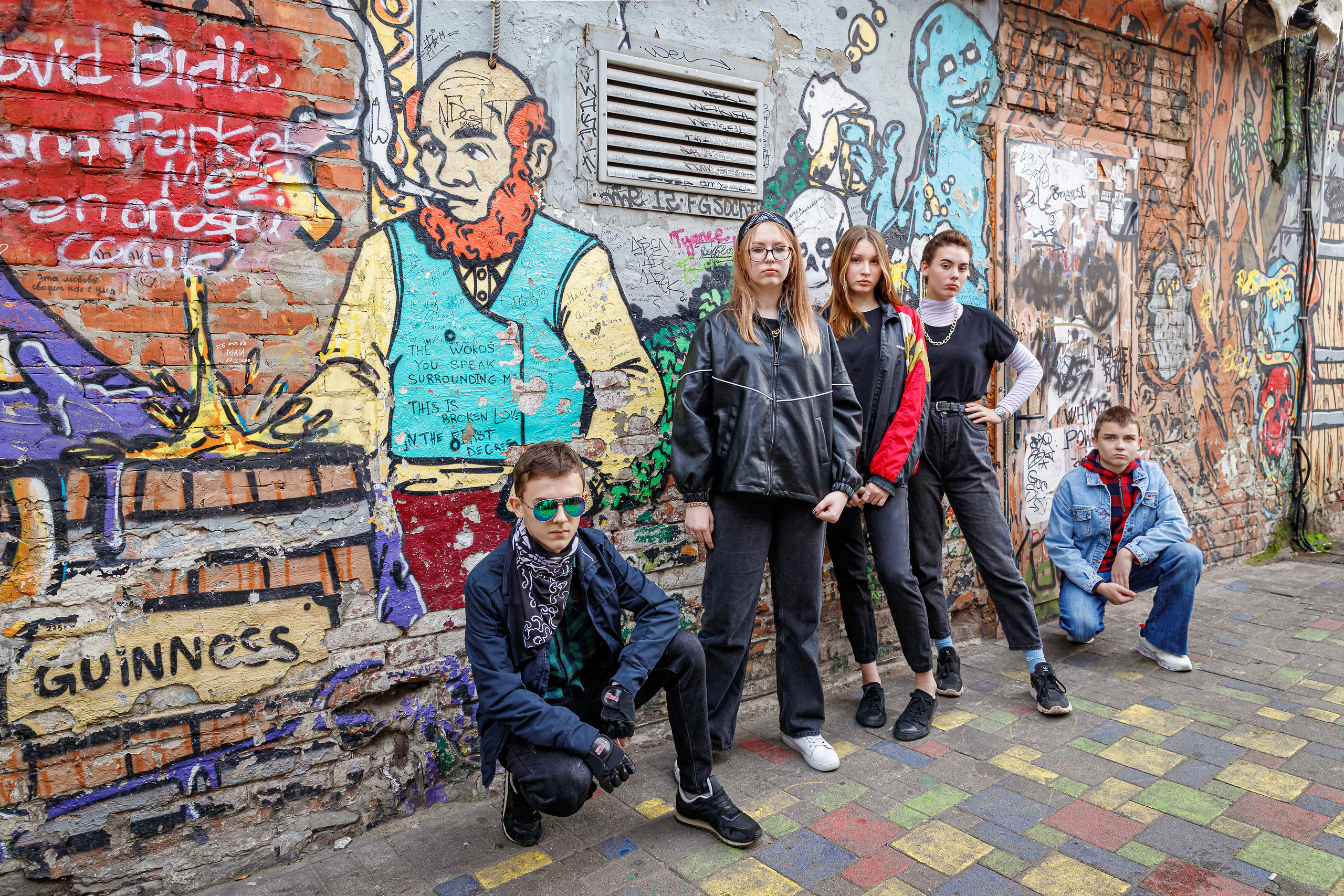 Прогулка по Красной с лёгким намёком на стиль 90-х. Марина Ушакова. Фотограф. Выпускные альбомы. г. Краснодар