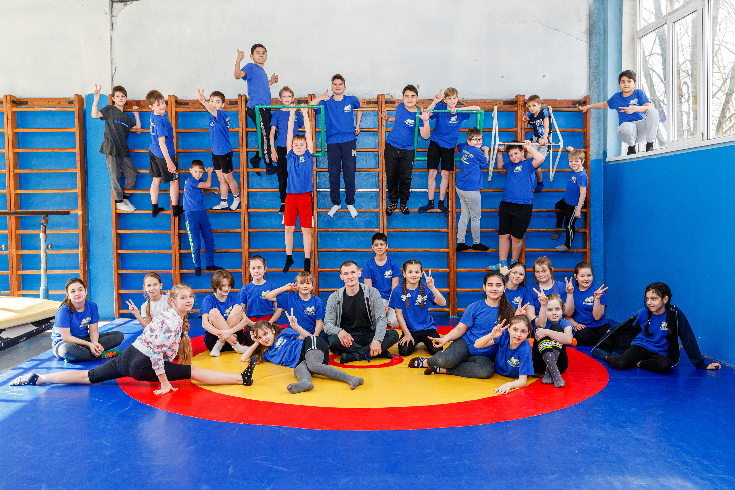 ФИЗКУЛЬТУРА. Марина Ушакова. Фотограф. Выпускные альбомы. г. Краснодар