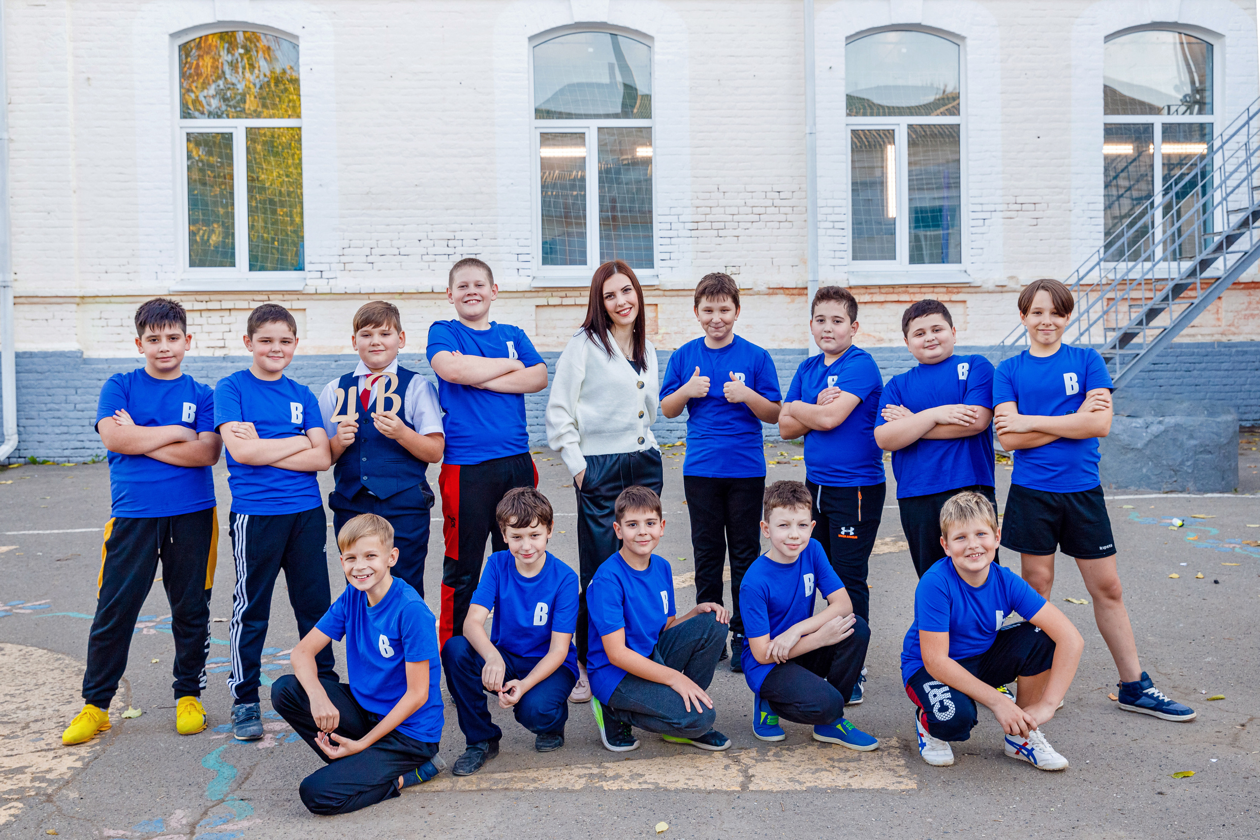 ШКОЛЬНАЯ ЖИЗНЬ. Марина Ушакова. Фотограф. Выпускные альбомы. г. Краснодар