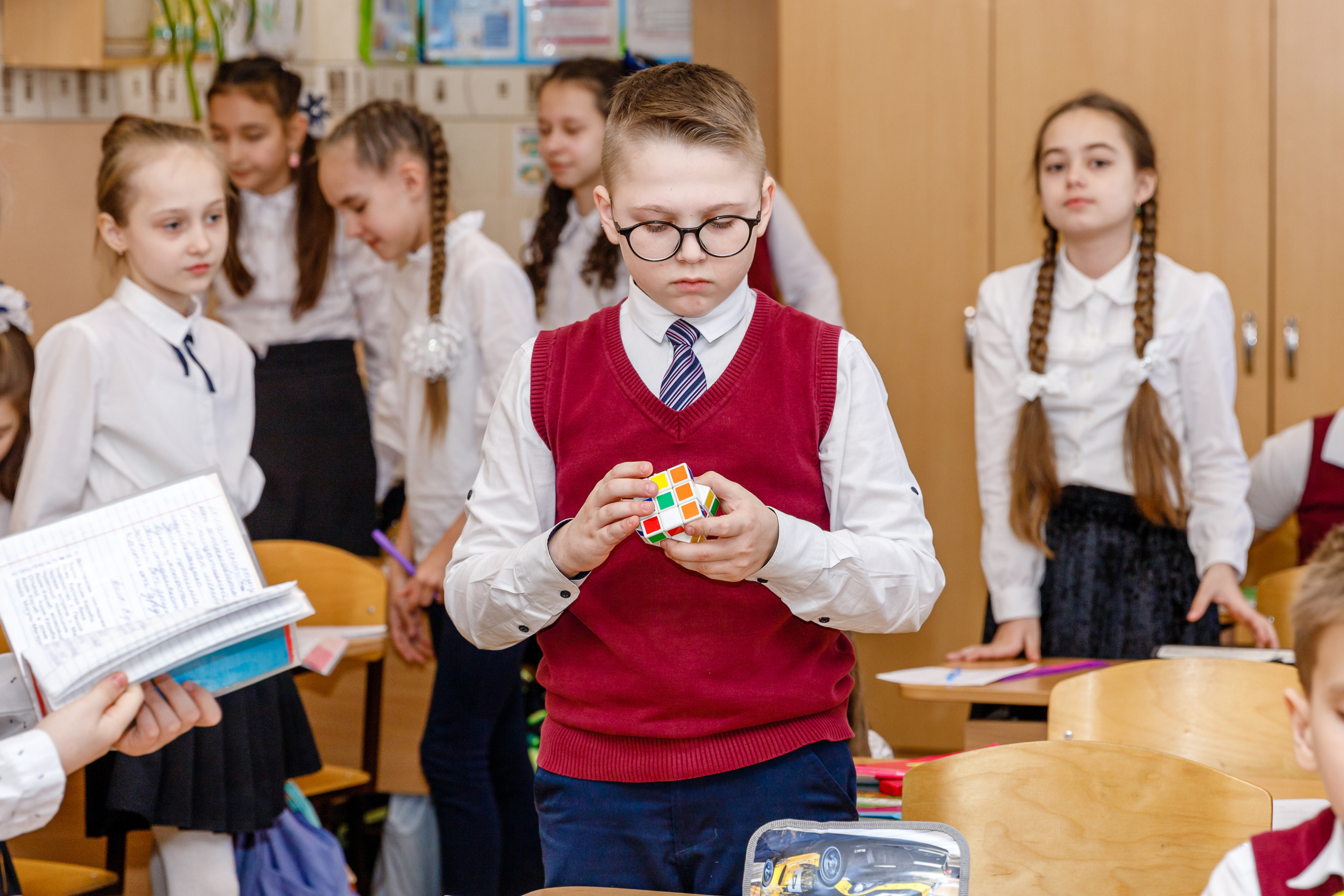 ШКОЛЬНАЯ ЖИЗНЬ. Марина Ушакова. Фотограф. Выпускные альбомы. г. Краснодар