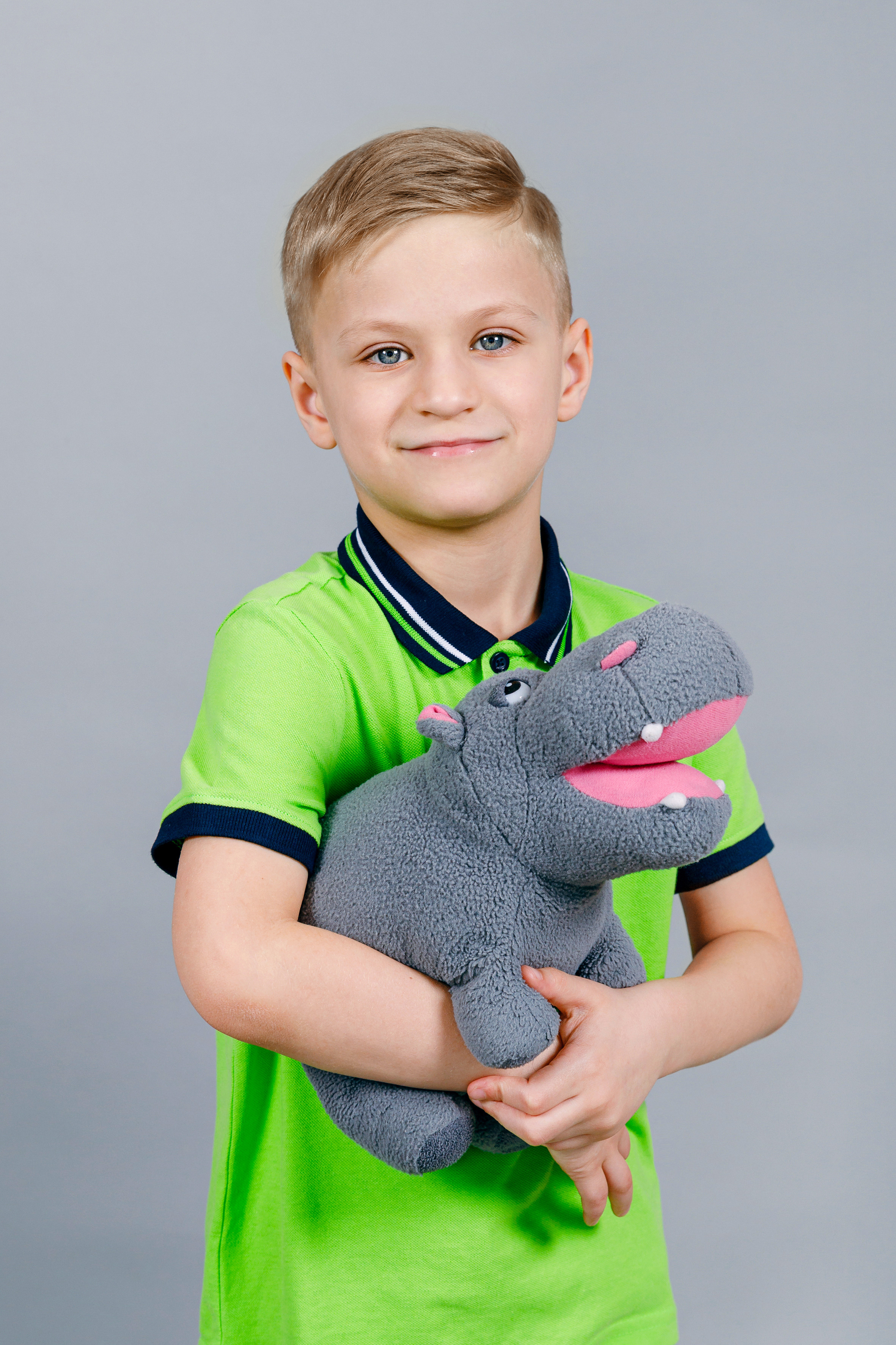 ПОРТРЕТЫ В ПОМЕЩЕНИИ. Марина Ушакова. Фотограф. Выпускные альбомы. г. Краснодар