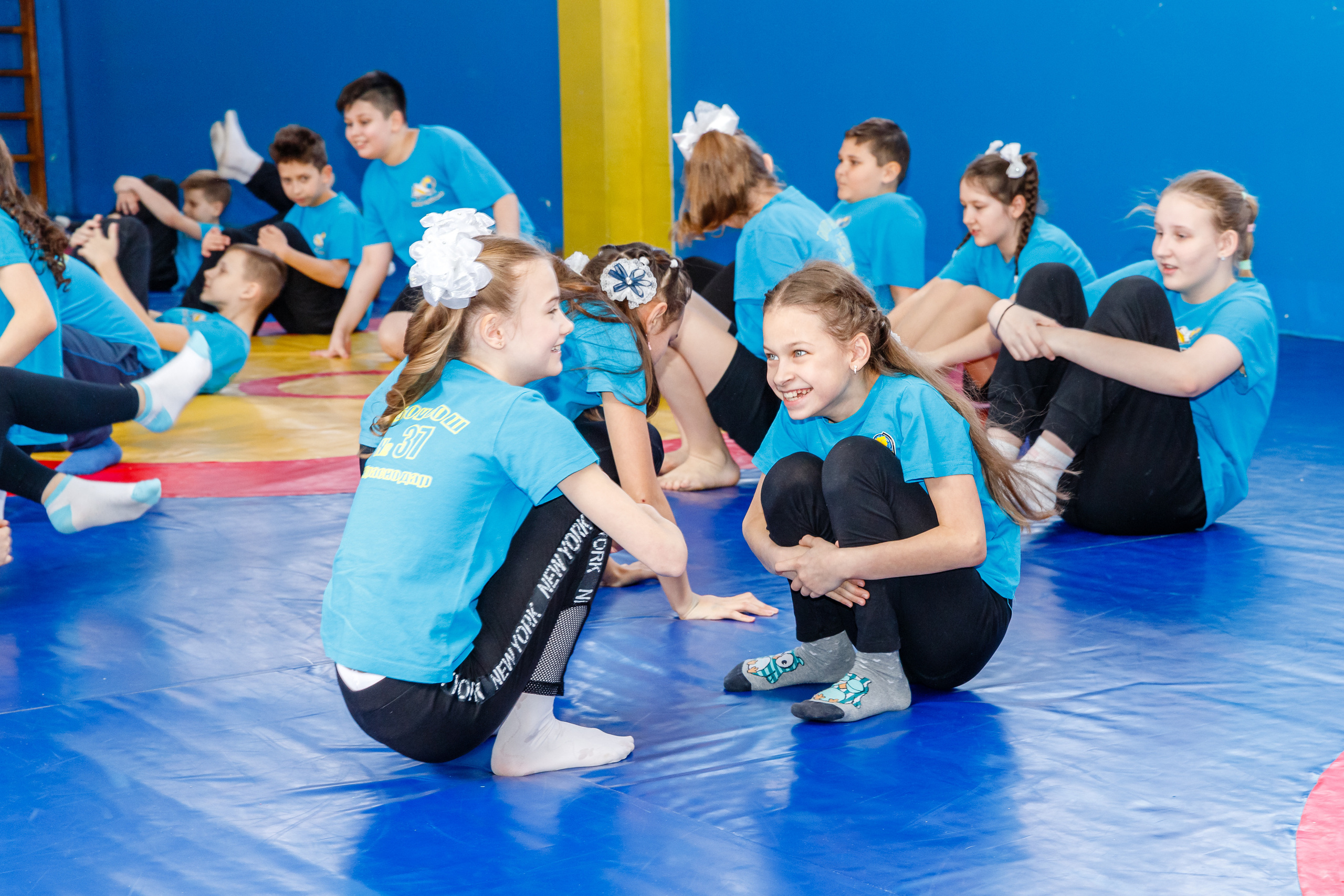 ФИЗКУЛЬТУРА. Марина Ушакова. Фотограф. Выпускные альбомы. г. Краснодар