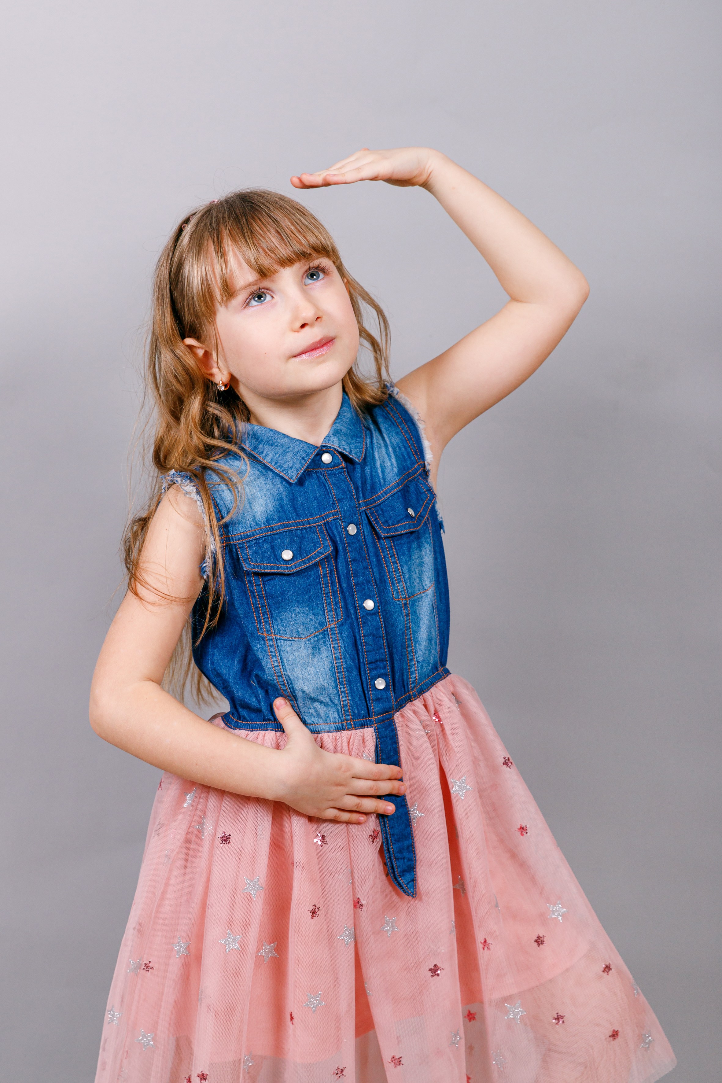 ПОРТРЕТЫ В ПОМЕЩЕНИИ. Марина Ушакова. Фотограф. Выпускные альбомы. г. Краснодар