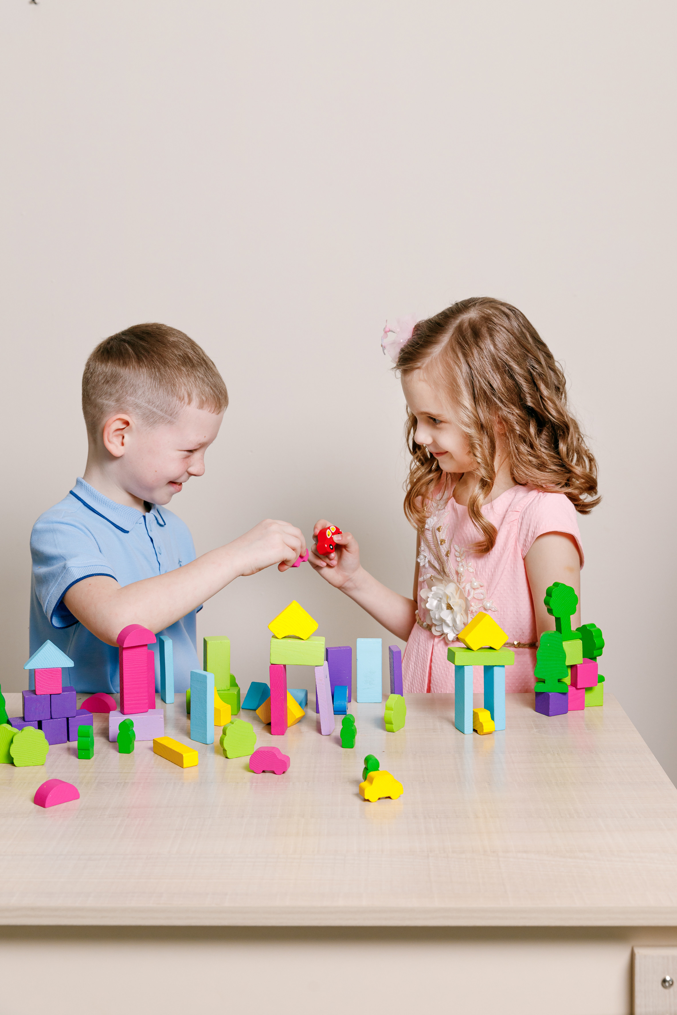 ЗАНЯТИЯ И ИГРЫ. Марина Ушакова. Фотограф. Выпускные альбомы. г. Краснодар