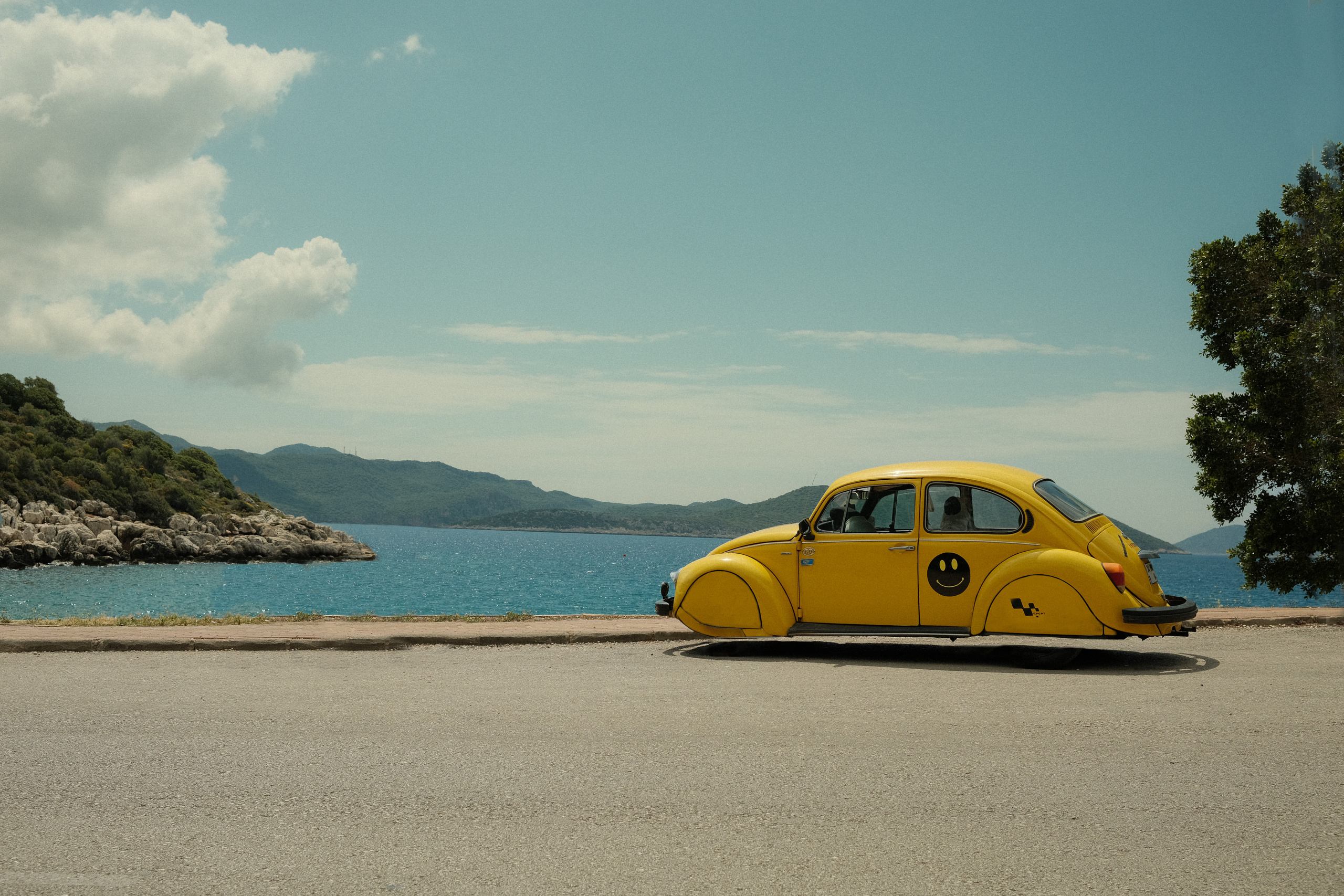 Street. Если ты на Земле — звони