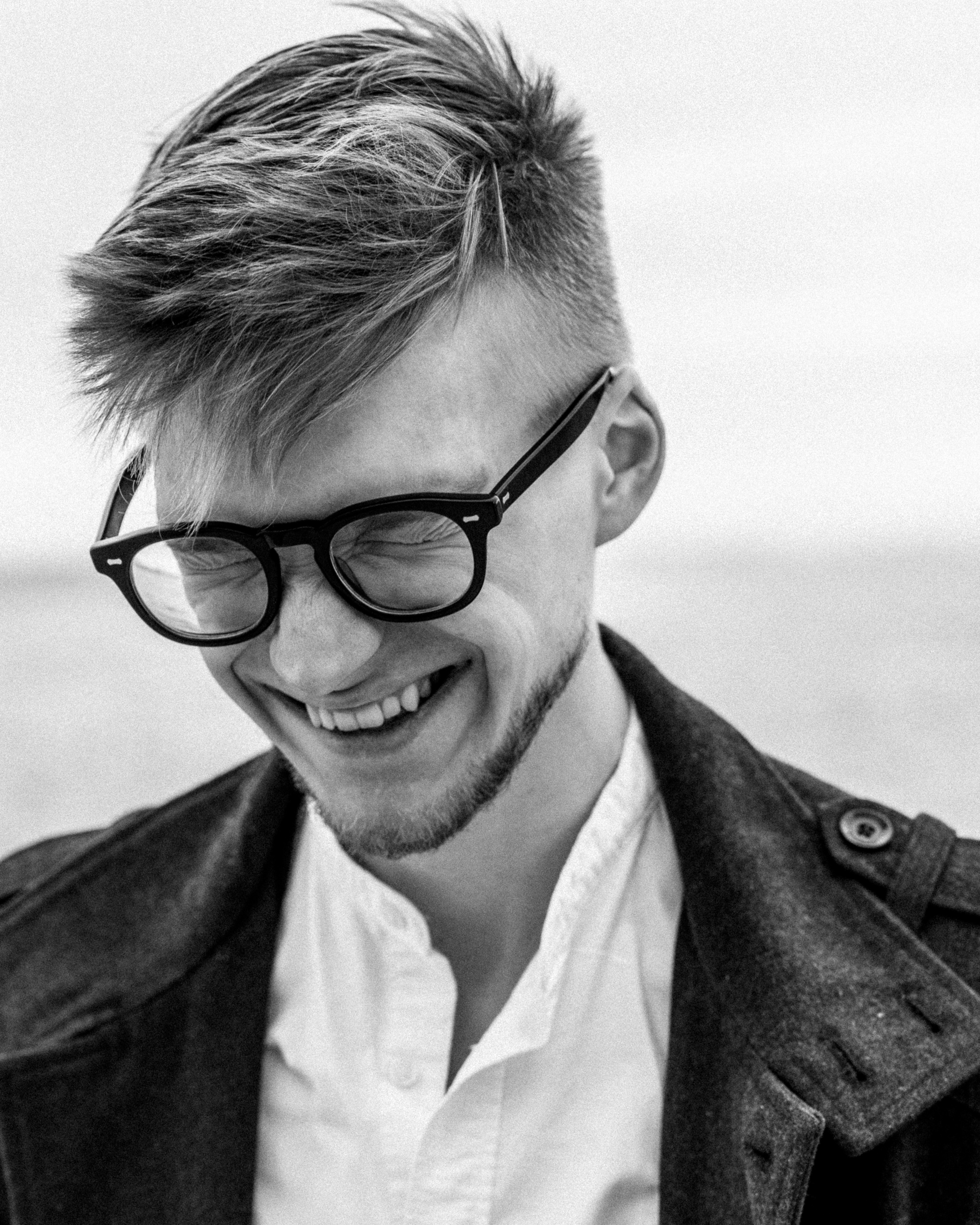 Portrait. Если ты на Земле — звони