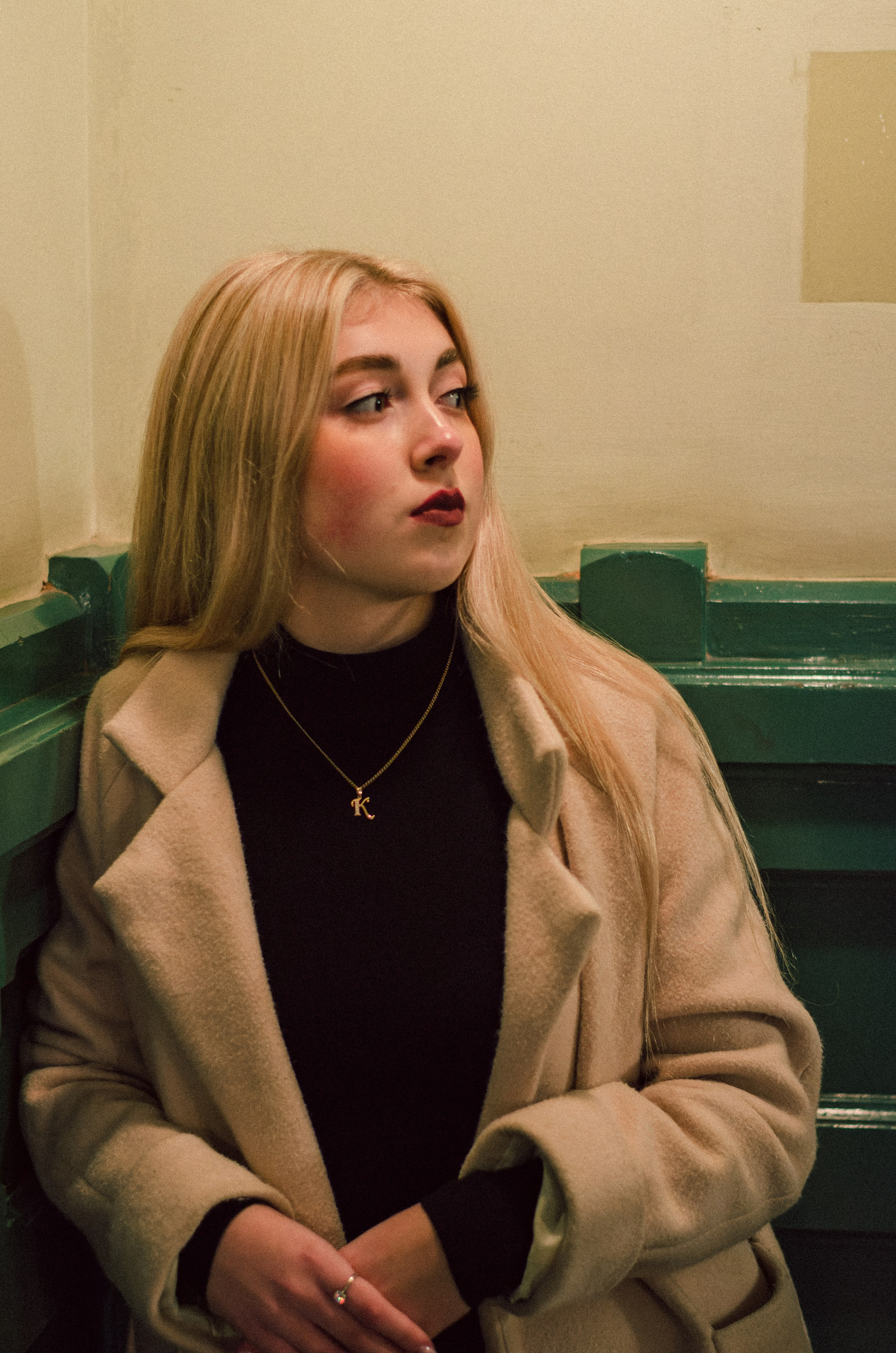 Фотосессия на Витебском вокзале в Питере. Портретный и репортажный фотограф в Санкт-Петербурге