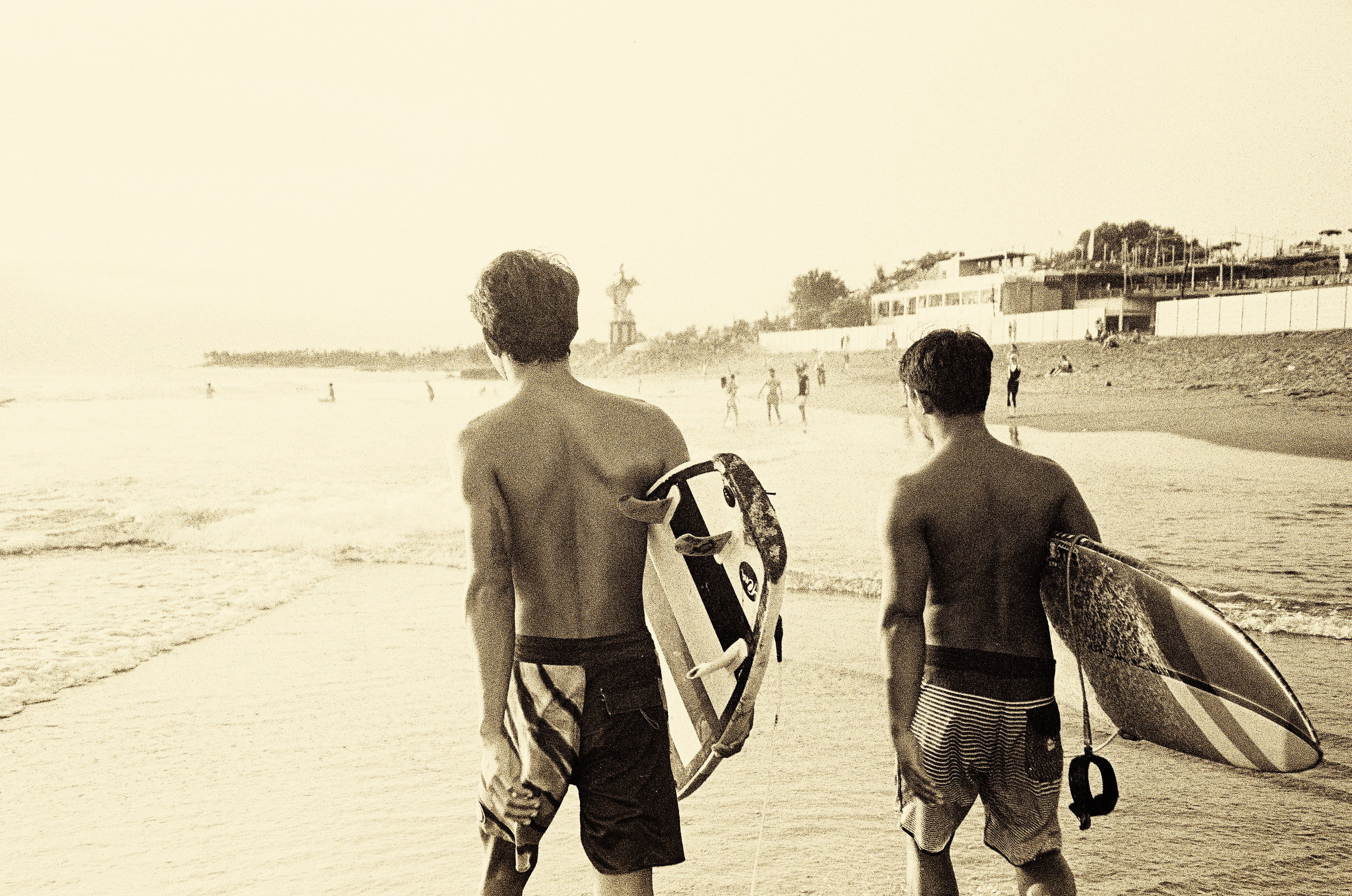 SURFING. Carolinetru