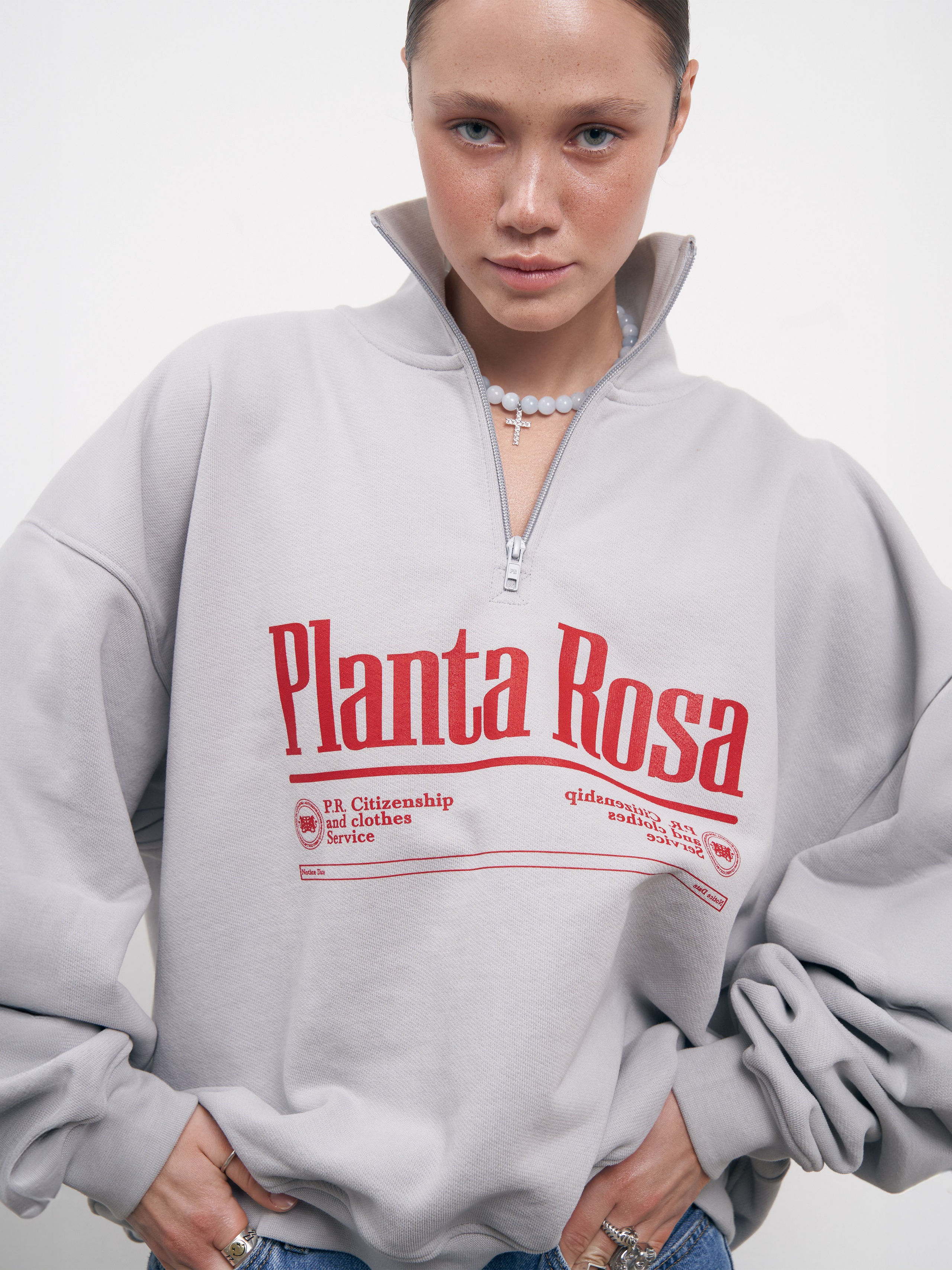 Стильная фотосъемка украшений на модели