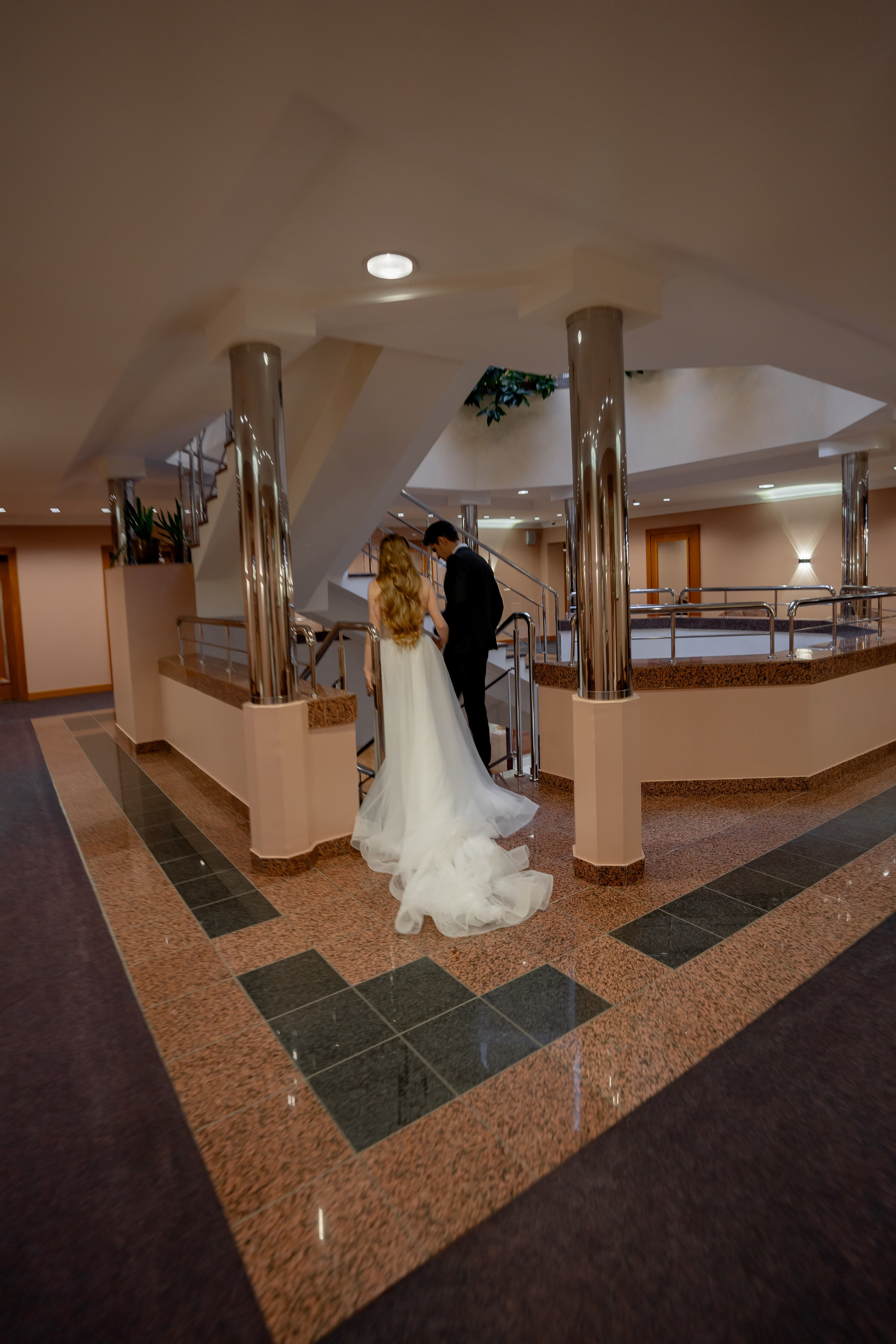 СВАДЕБНАЯ СЬЕМКА СБОРОВ В ОТЕЛЕ И ВЫЕЗД НА ЦЕРЕМОНИЮ (СНЯТО В СИБИРЕ В НИЖНЕВАРТОВСКЕ). Профессиональный фотограф, Санкт-Петербург — Виктория Богомолова