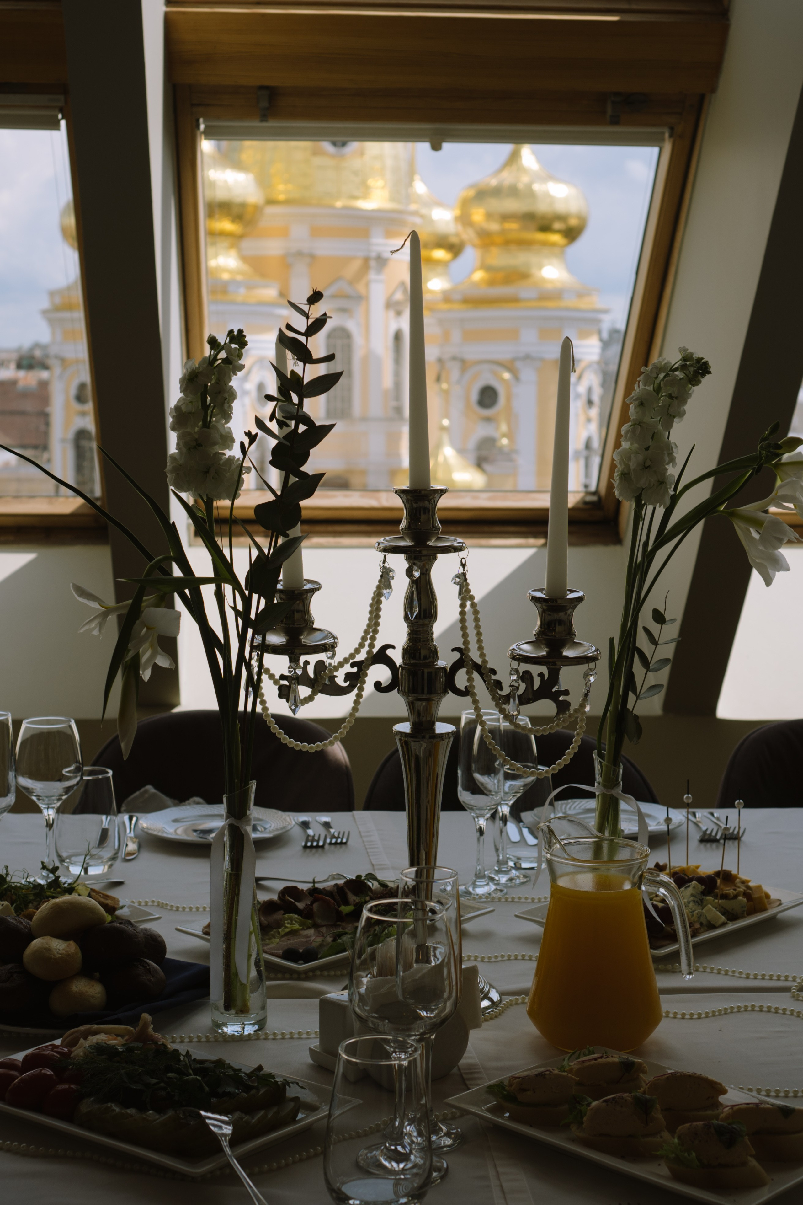 СВАДЕБНЫЙ БАНКЕТ НА ВЛАДИМИРСКОЙ В САНКТ-ПЕТЕРБУРГЕ (КАМЕРНАЯ СВАДЬБА). Профессиональный фотограф, Санкт-Петербург — Виктория Богомолова