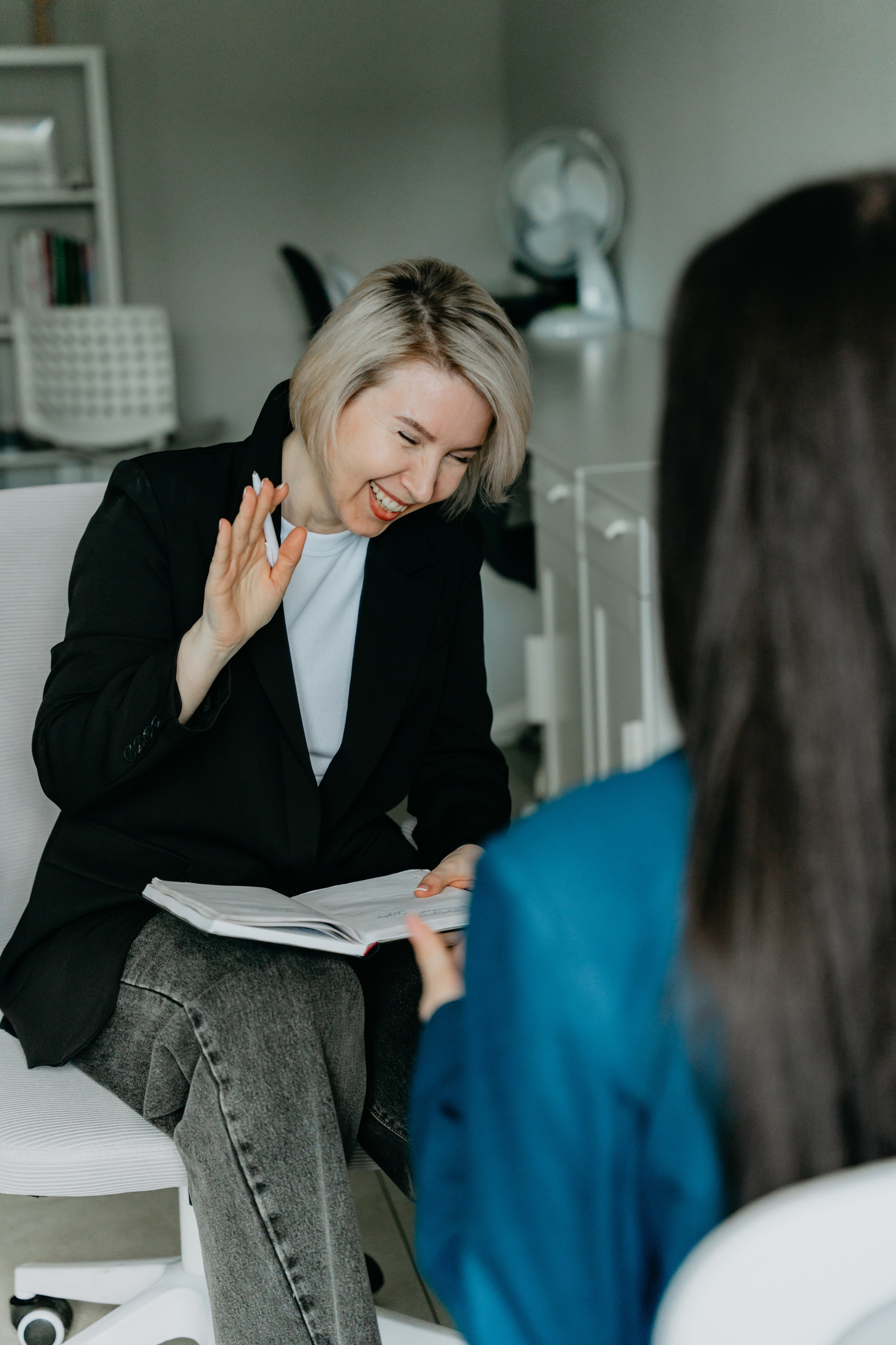 Юристы. Контент