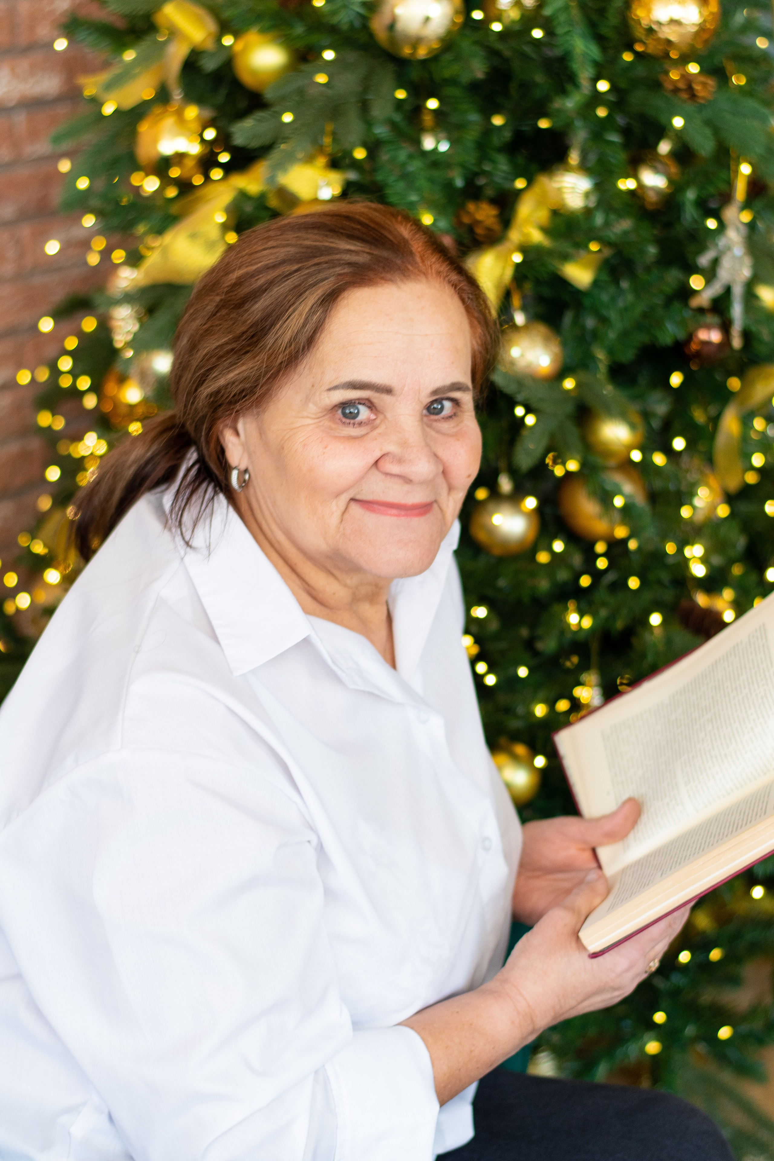 Оксана с семьей. Студийная съемка. Екатерина Бикбаева фотограф, видеограф, медиа-продюсер