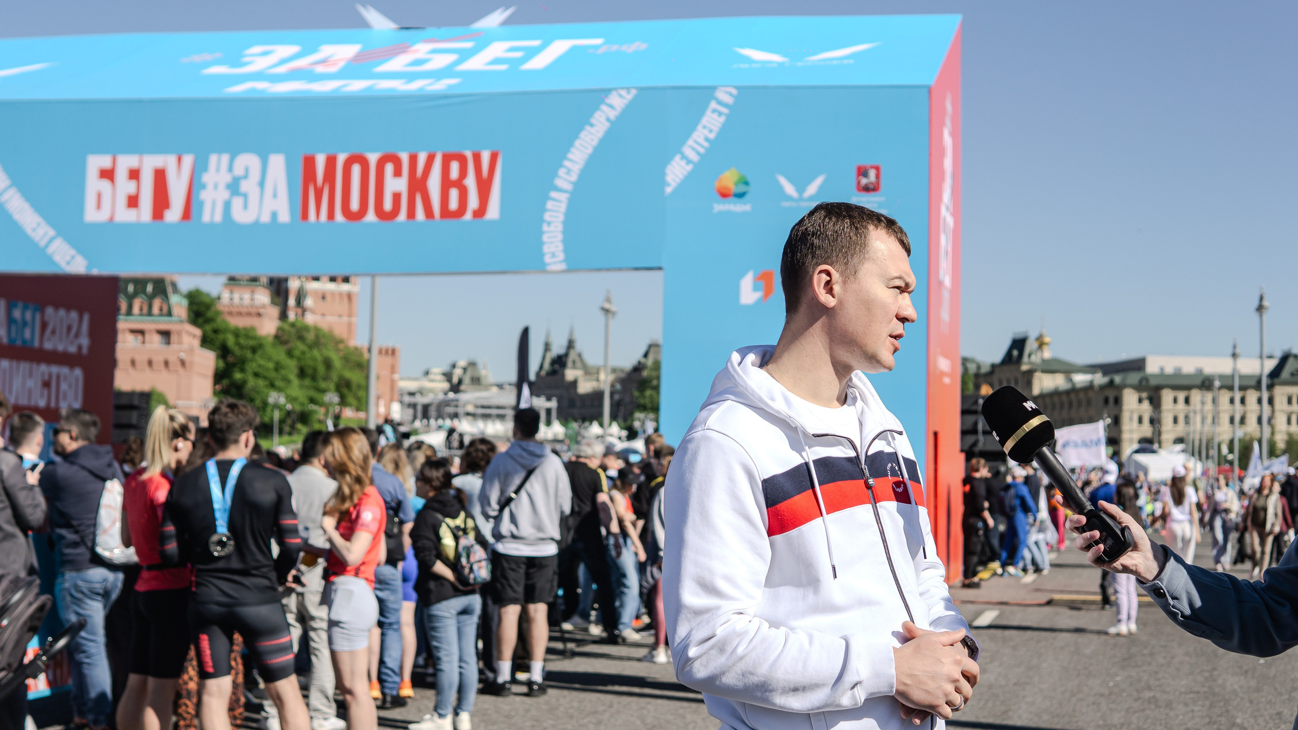 МИНИСТР СПОРТА И ЗАБЕГ РФ, МОСКВА. Репортажный и интерьерный фотограф, фотохудожник