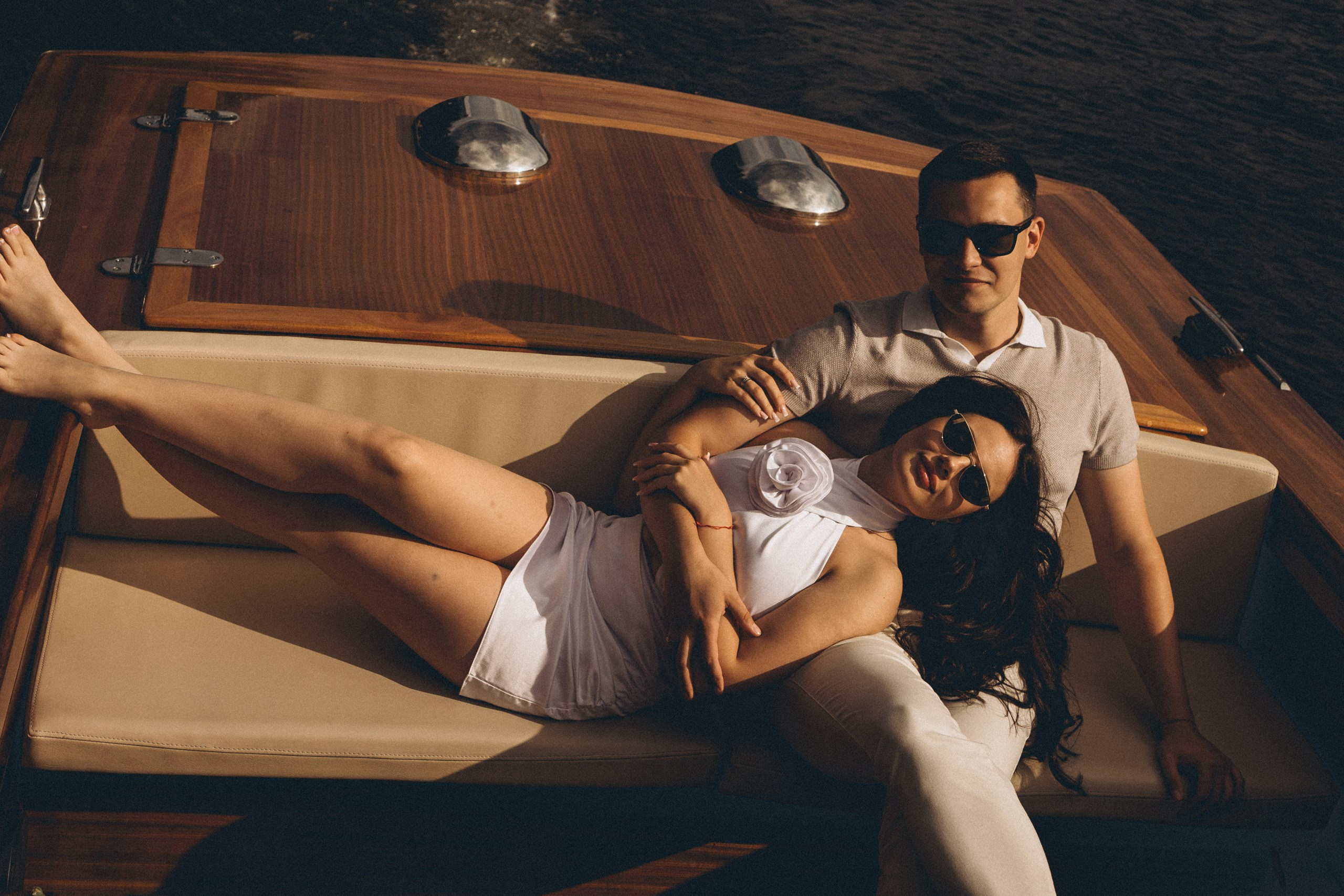 СВАДЕНБНАЯ СЬЕМКА НА КАТЕРЕ ПО КАНАЛАМ САНКТ-ПЕТЕРБУРГА И В АКВАТОРИИ НЕВЫ. Профессиональный фотограф, Санкт-Петербург — Виктория Богомолова