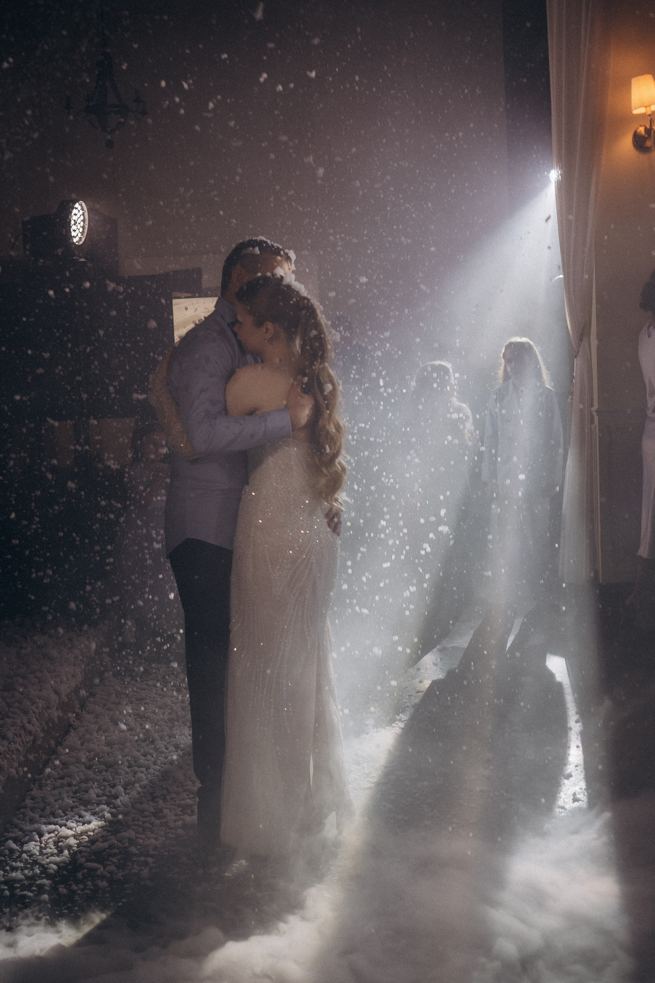 СВАДЕБНАЯ СЬЕМКА СБОРОВ В ОТЕЛЕ И ВЫЕЗД НА ЦЕРЕМОНИЮ (СНЯТО В СИБИРЕ В НИЖНЕВАРТОВСКЕ). Профессиональный фотограф, Санкт-Петербург — Виктория Богомолова