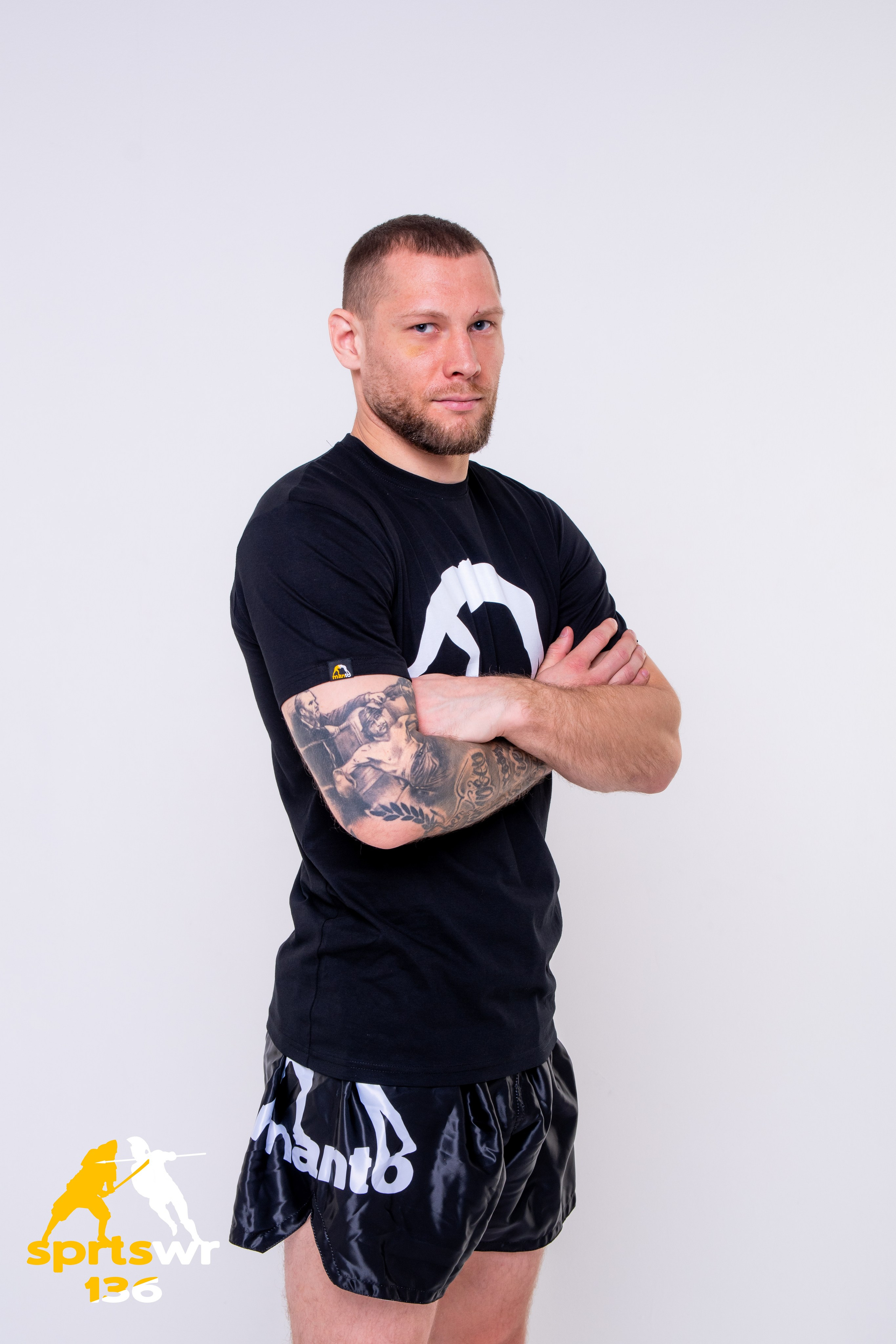 Одежда для мужчин. Профессиональная фотостудия в Санкт-Петербурге «Точка»