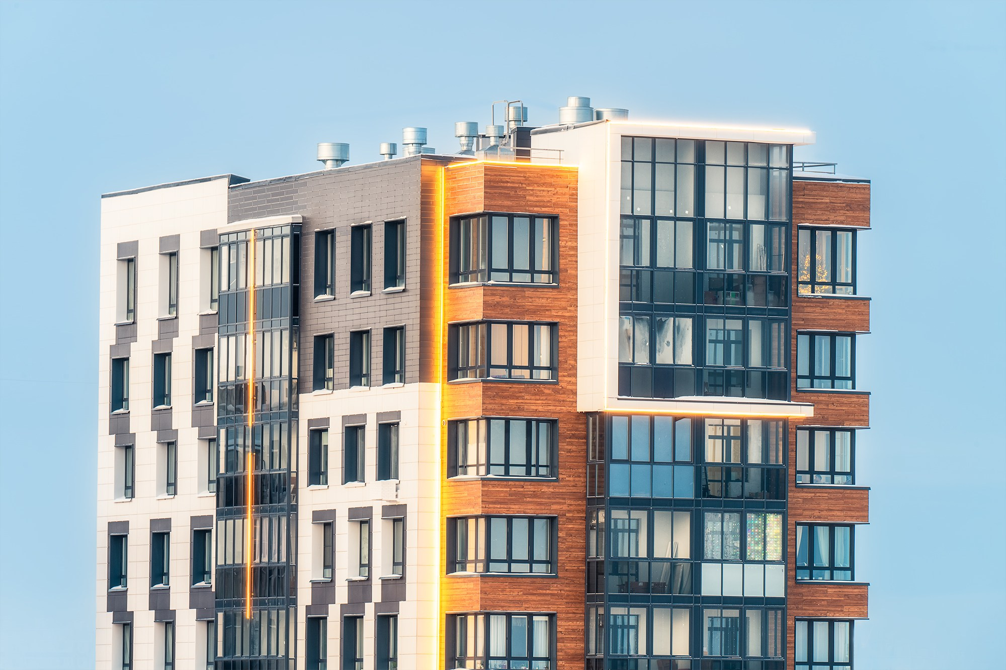 Фасад жилого комплекса	Аквилон Reka, г. Архангельск , фотограф Александр Ермолин Архангельск