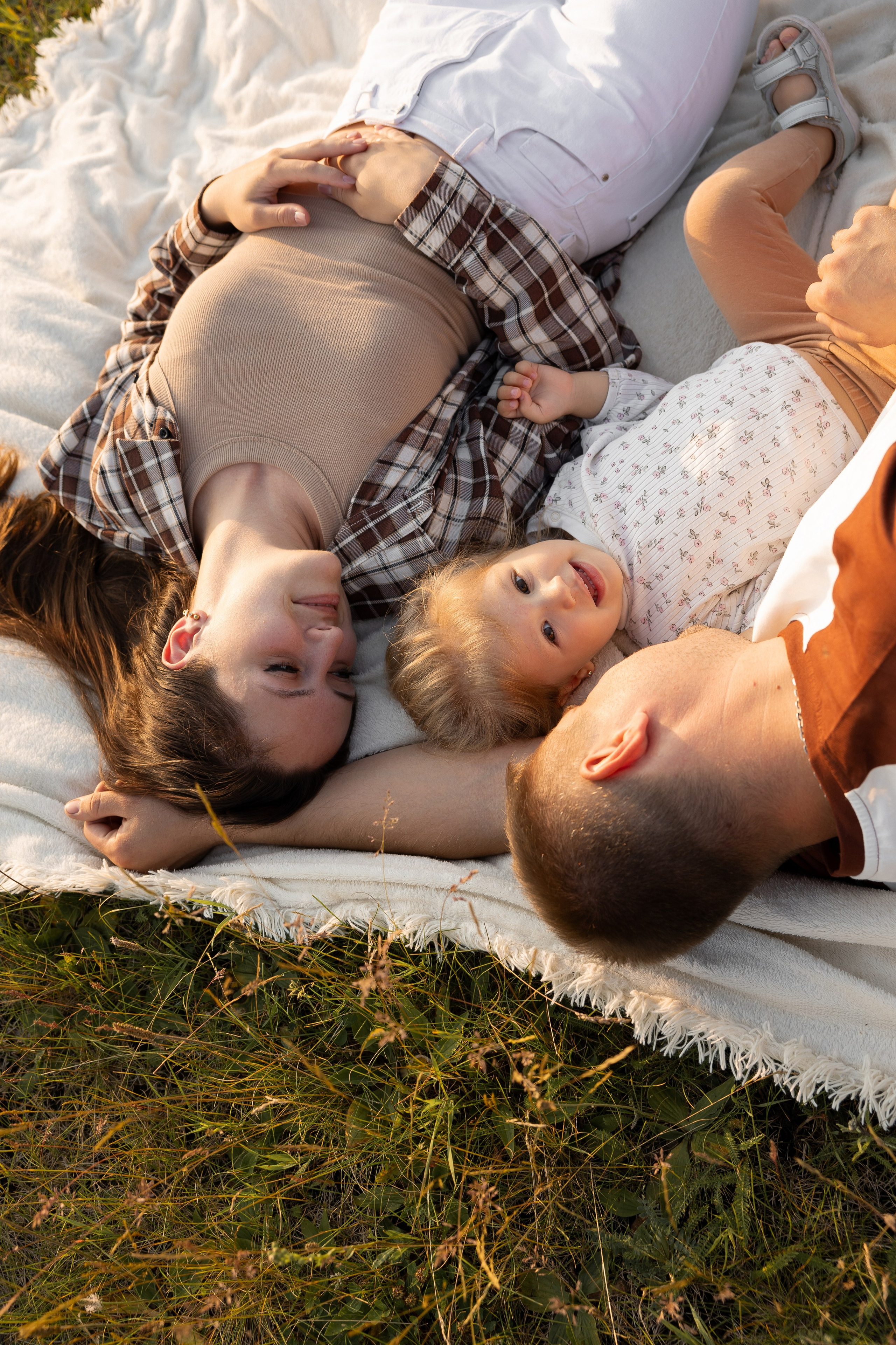 В поле. Семейный и свадебный фотограф в Челябинске Мария Леонтьева