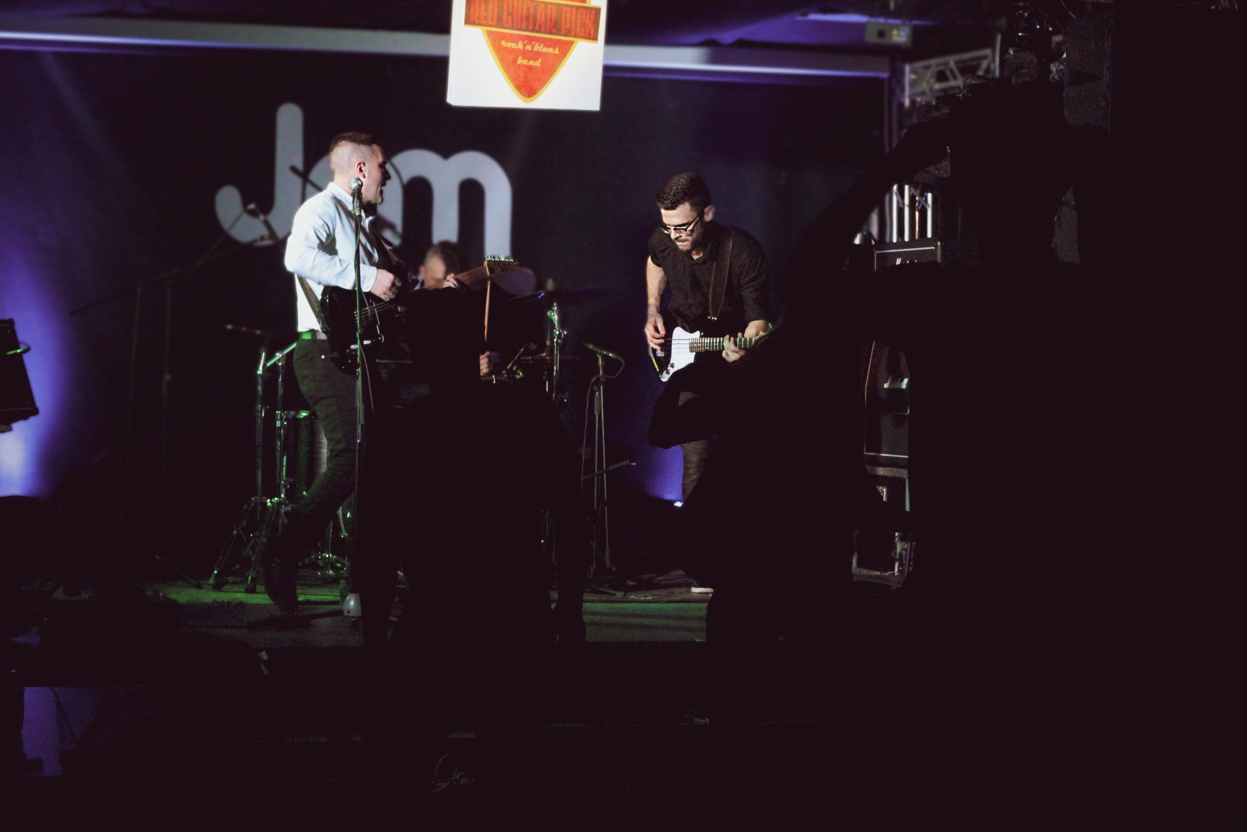 Выступление Red Guitar Pick. Фотограф-дизайнер Мастюнина Ирина