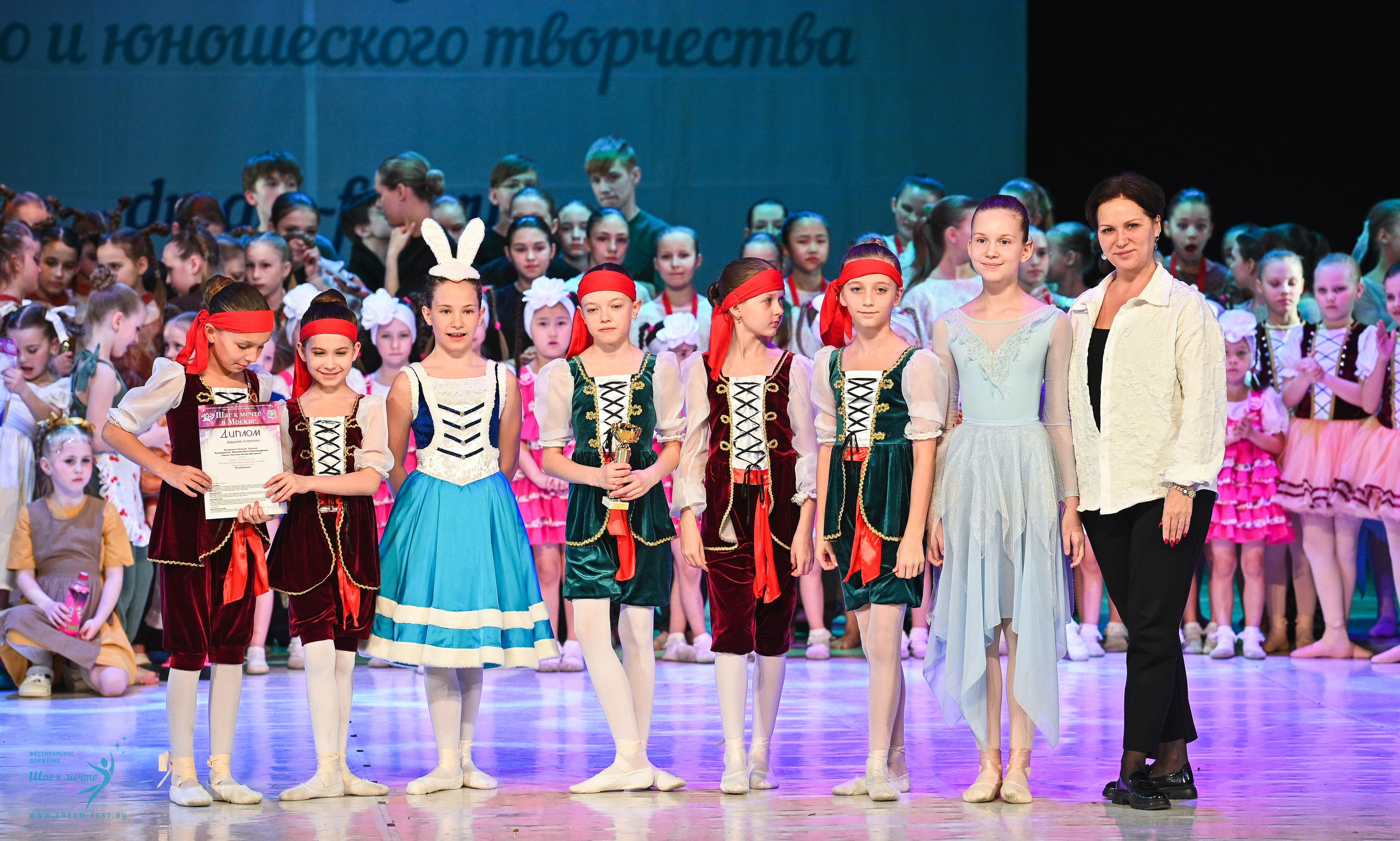 12.04.2025 Фестивальное движение «Шаг к мечте» г. Москва. Медиастудия Фото Концепт