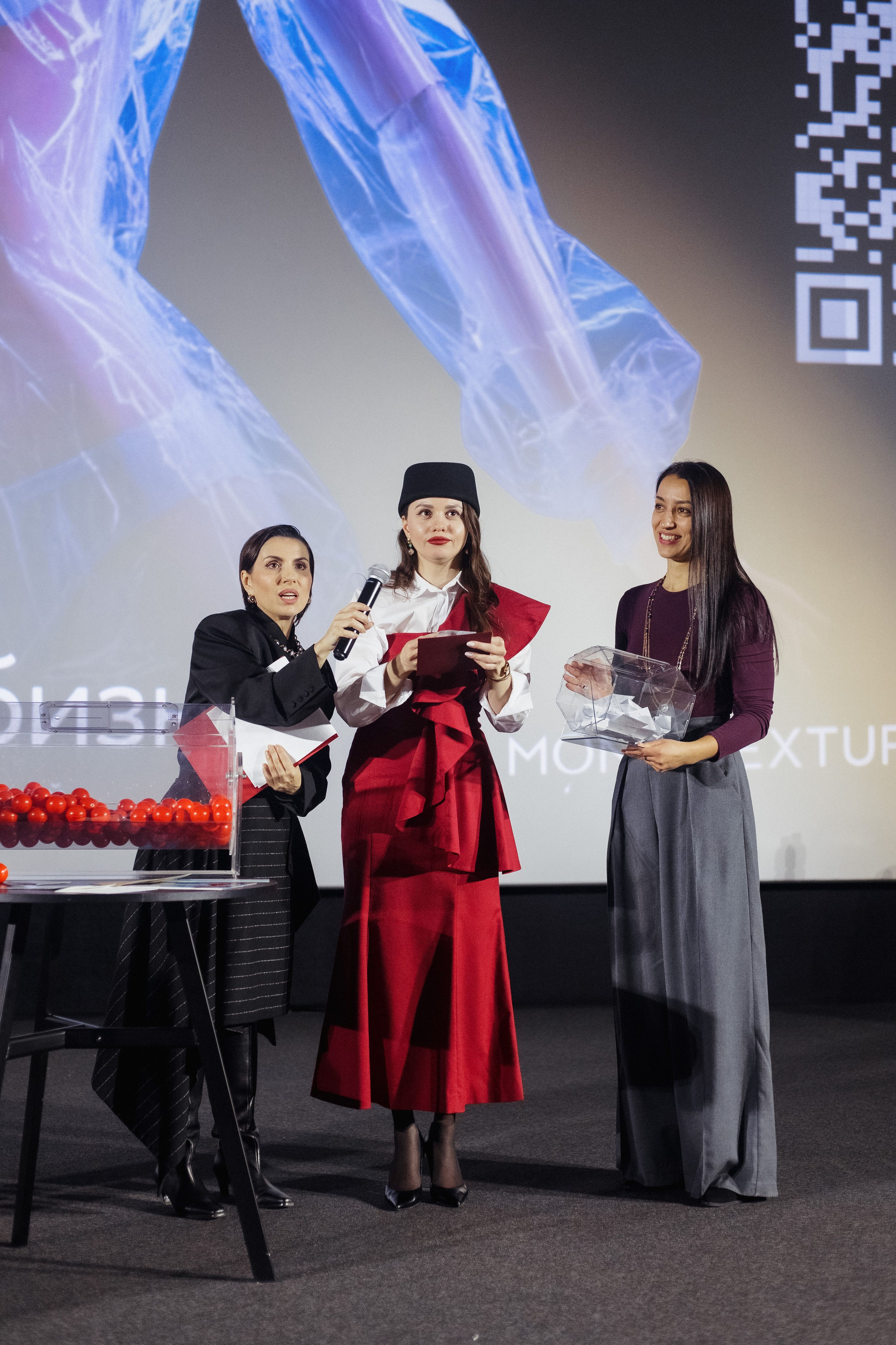 ФЭШН КОНФА. СВОИ. ФОТООТЧЕТЫ-СОБЫТИЯ-МЕСТА