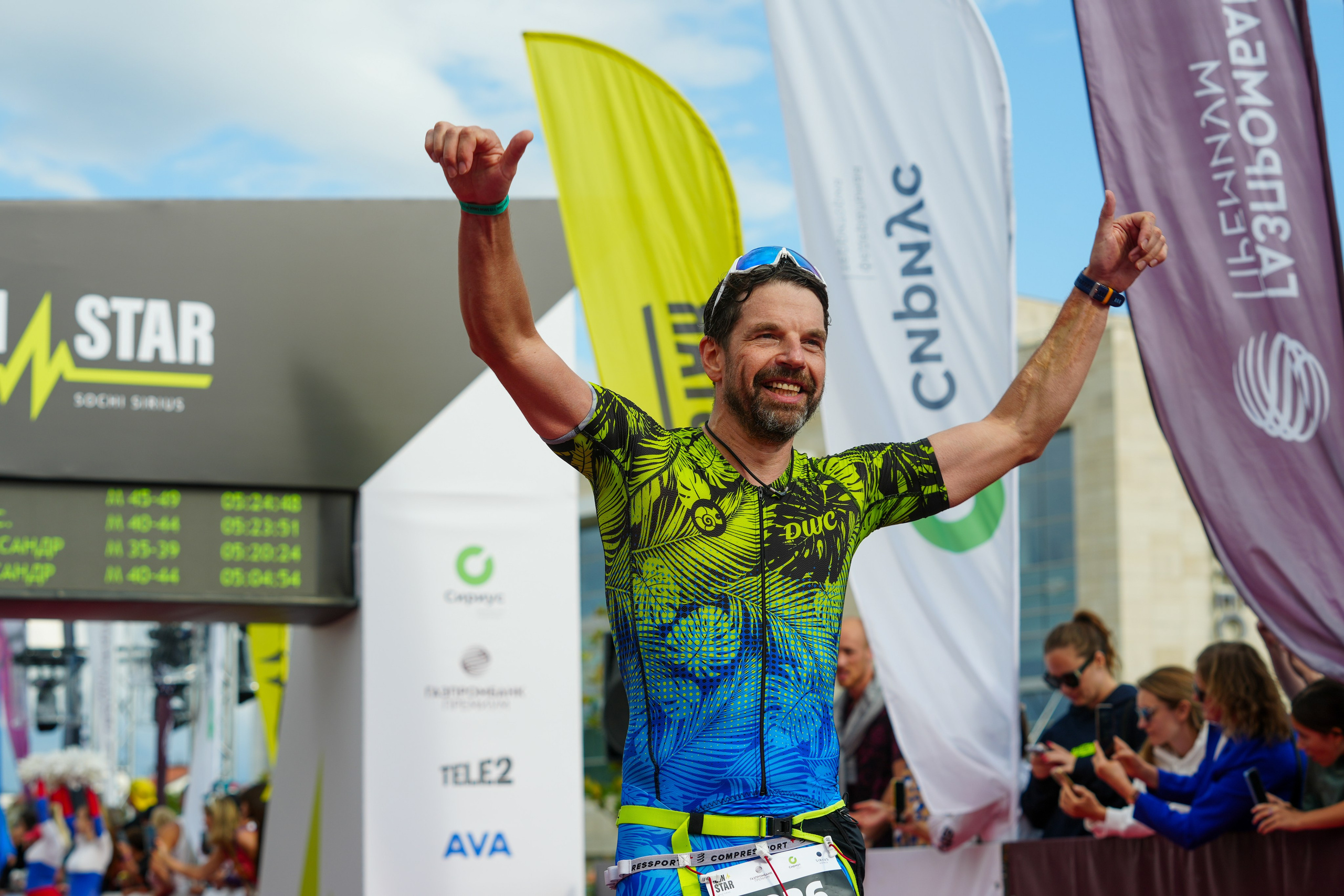 Фотоотчет партнерской интеграции для компании TELE2 на фестивале Ironstar. Репортажный фотограф в Красной Поляне и Сочи Павлюченко Екатерина